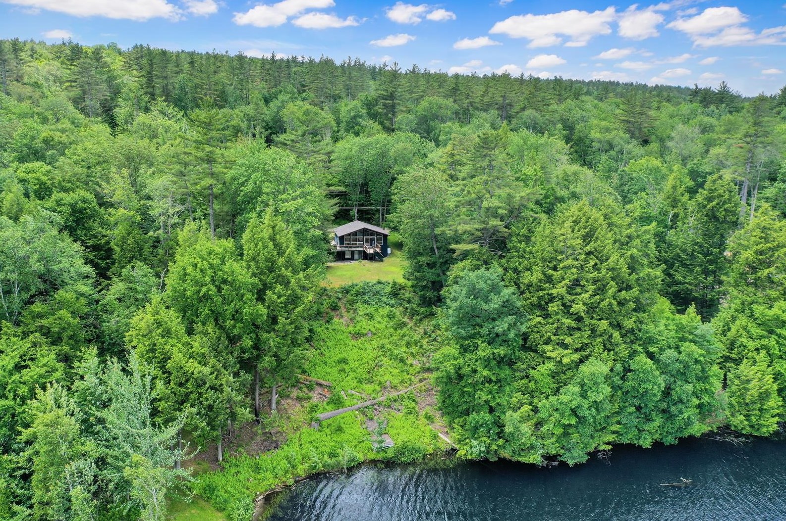 118 Lakeside Dr, Landaff, NH 03785-4112