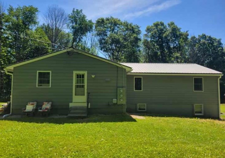 46 Gebig Rd, Nottingham, NH 03290