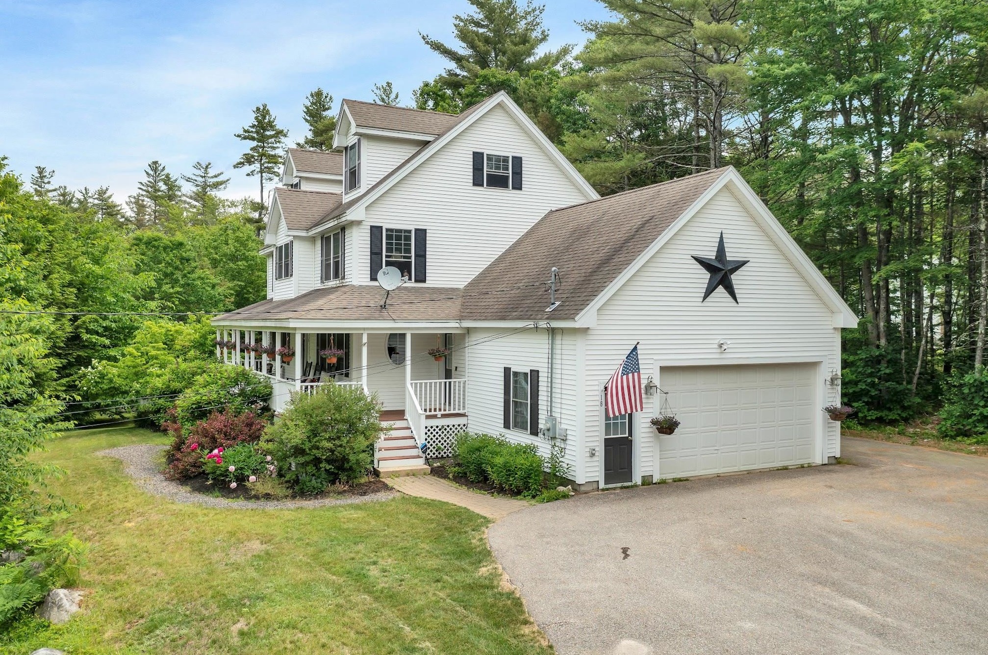 18 Kent Locke Cir, Alton, NH 03809