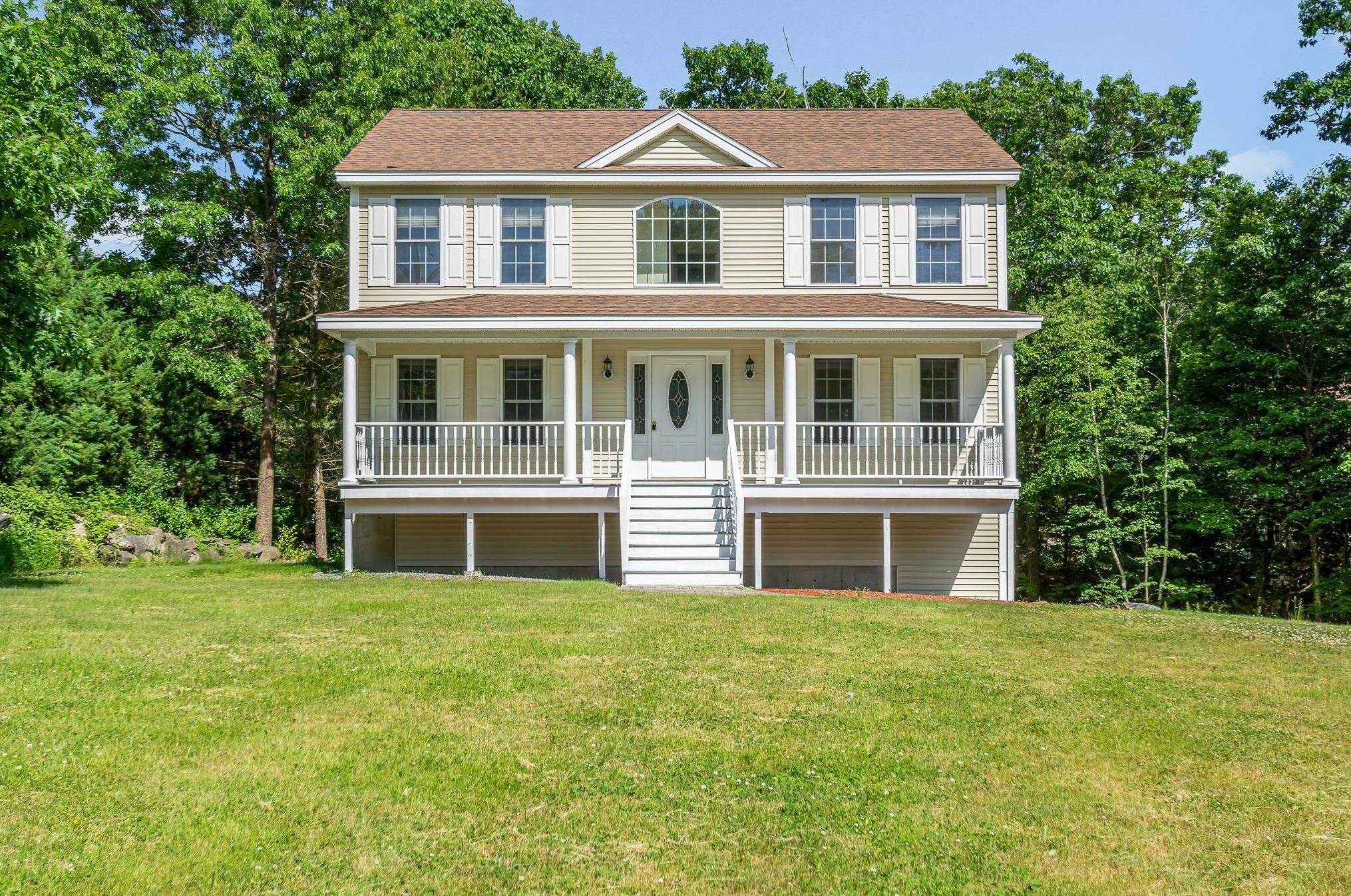 14 Fletcher Rd, Windham, NH 03087