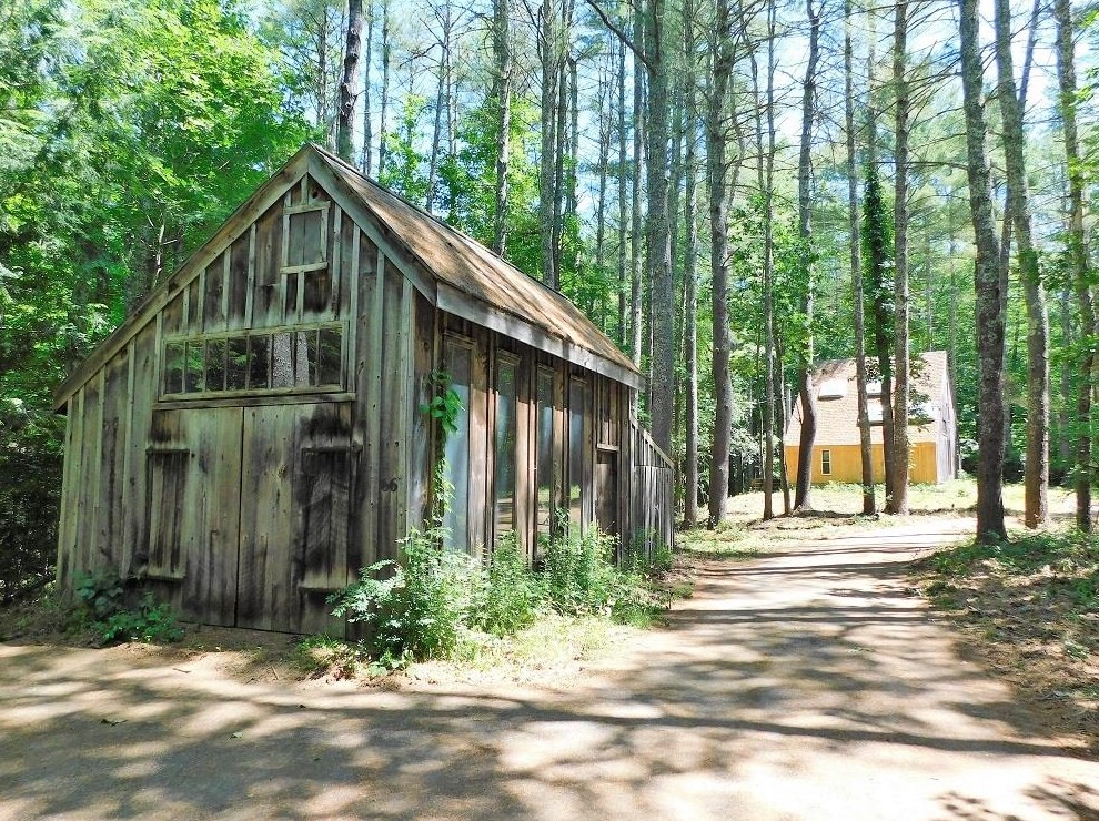 66 Snell Rd, Lee, NH 03861