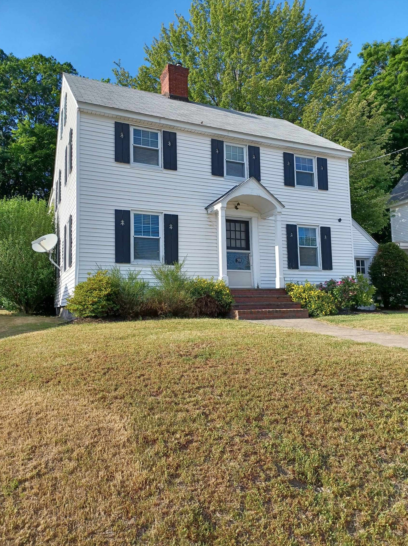 552 Merrimack St, Manchester, NH 03103