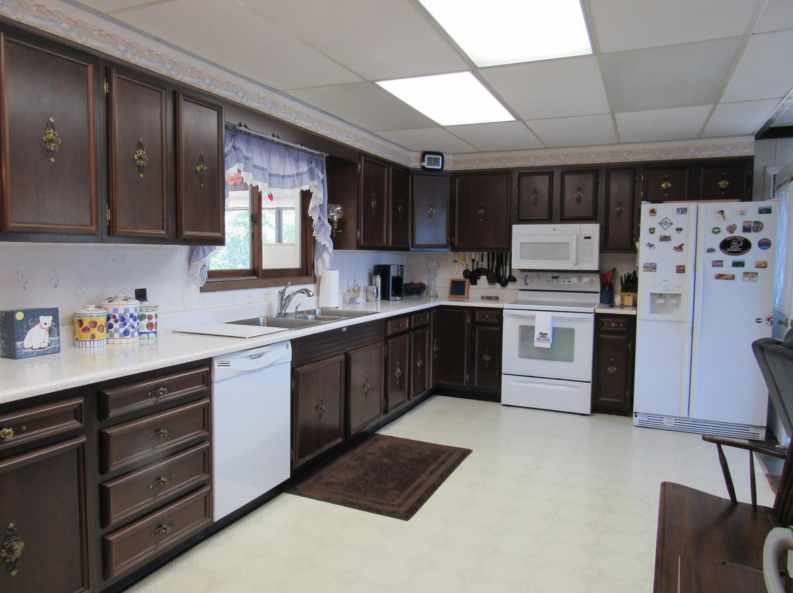 181 Cedar Pond Dr, Dummer, NH 03588-3304