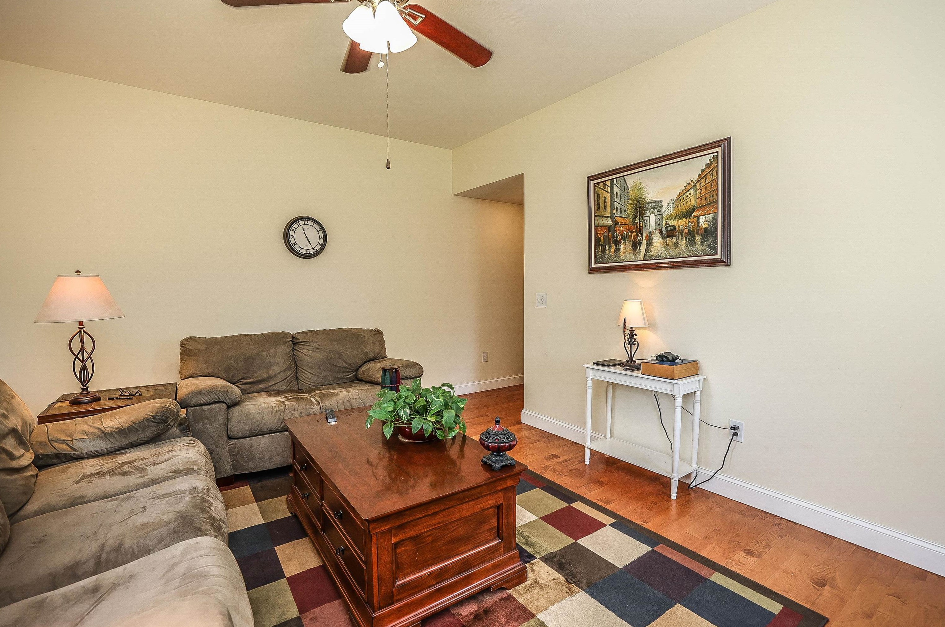 199 Charles Bancroft Hwy, Hudson NH  03052-2601 exterior