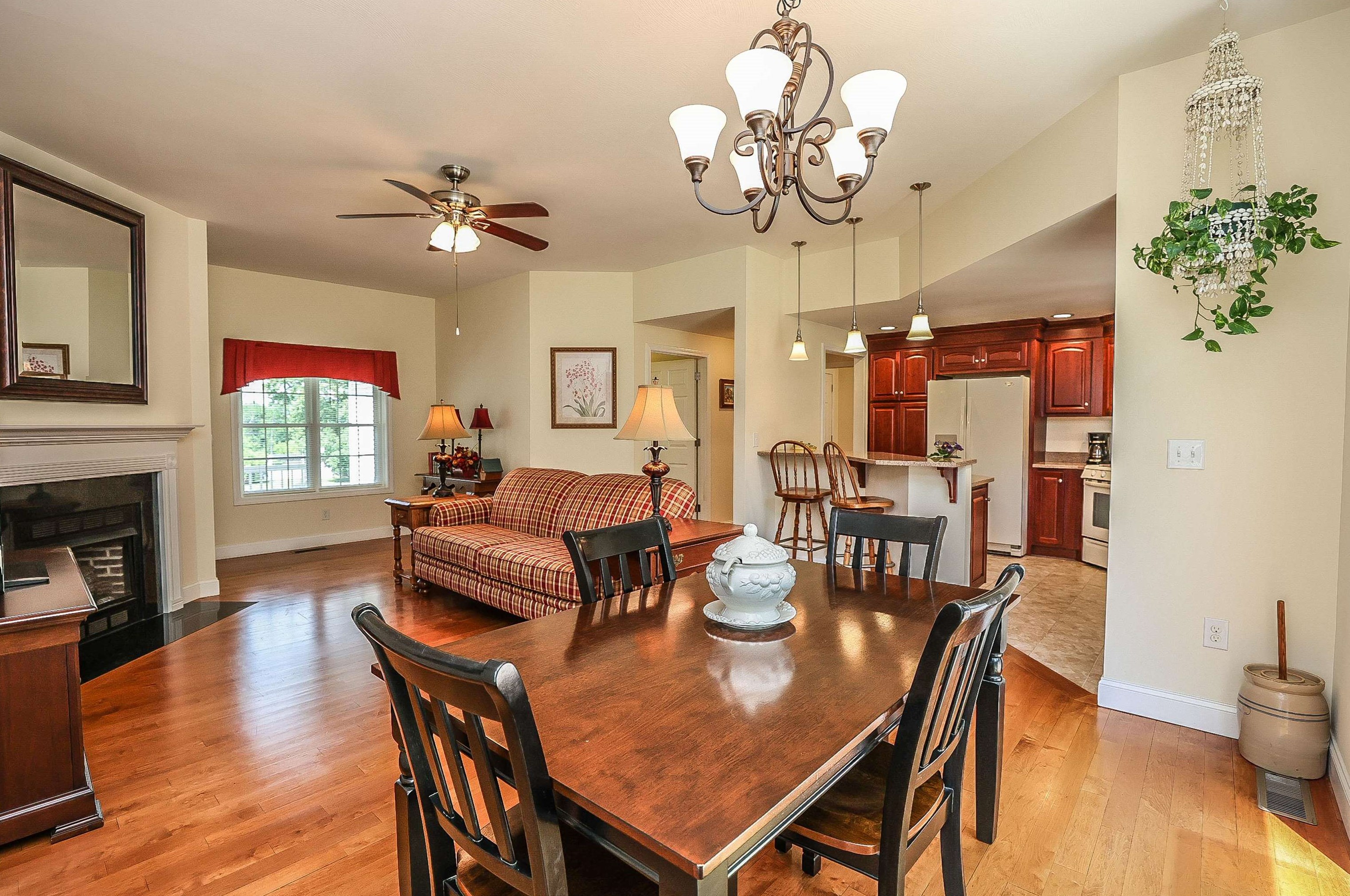 199 Charles Bancroft Hwy, Hudson NH  03052-2601 exterior