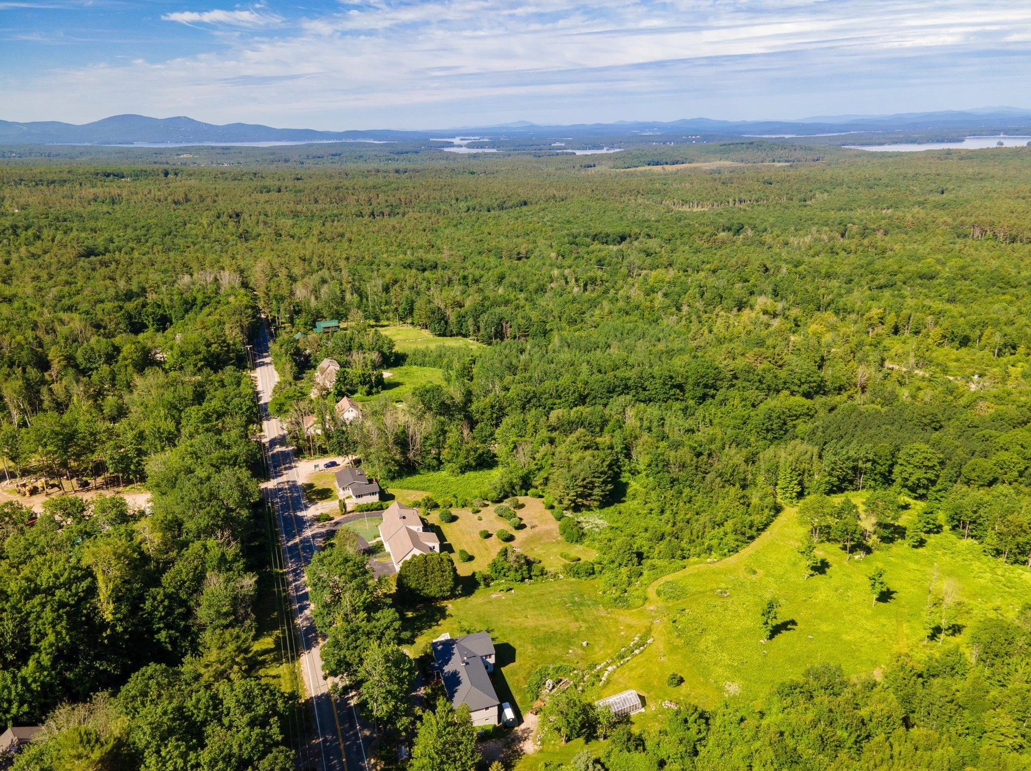 154 Ledge Hill Rd, Tuftonboro NH  03816-5352 exterior