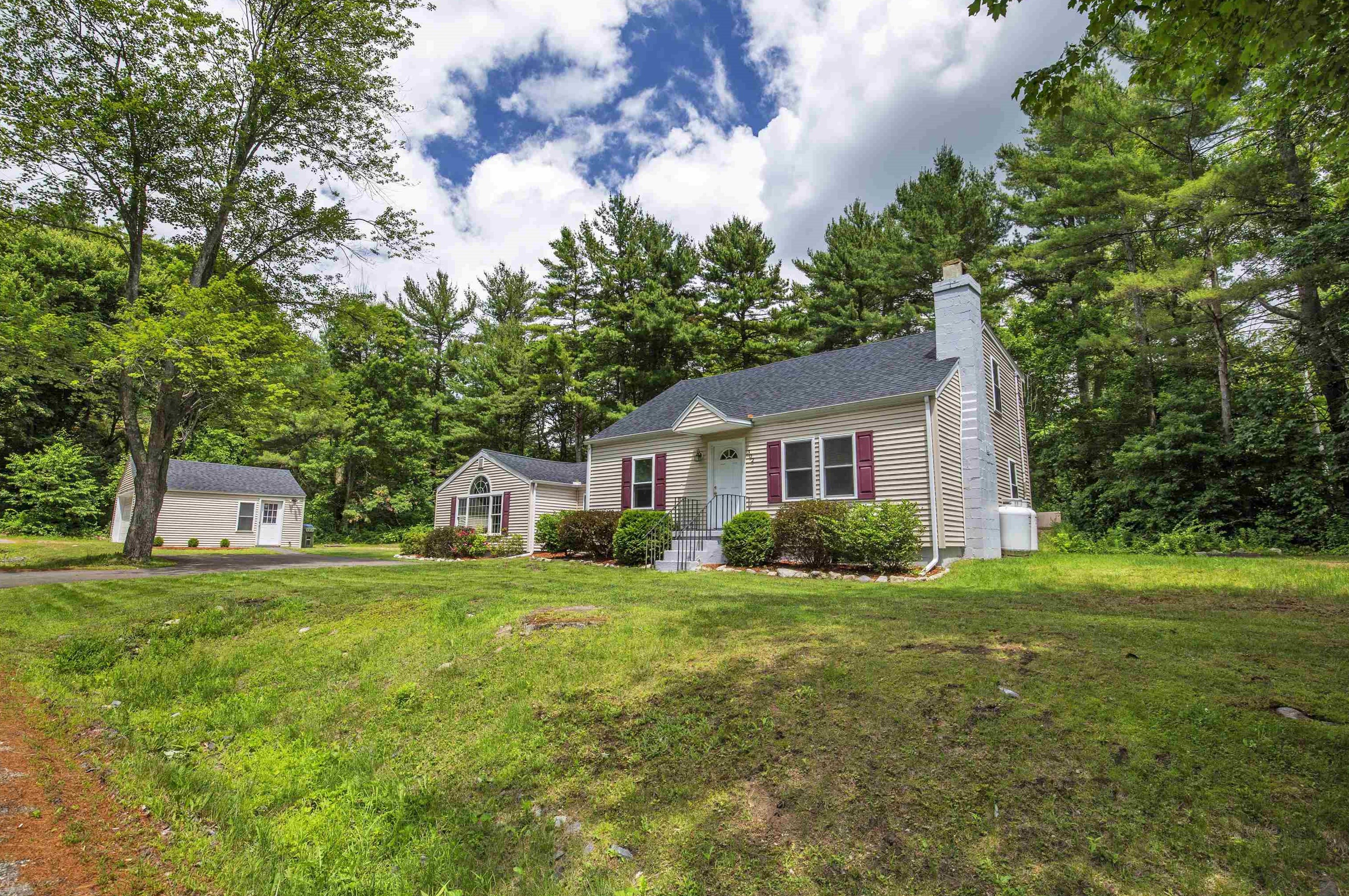 302 High Range Rd, Londonderry, NH 03053