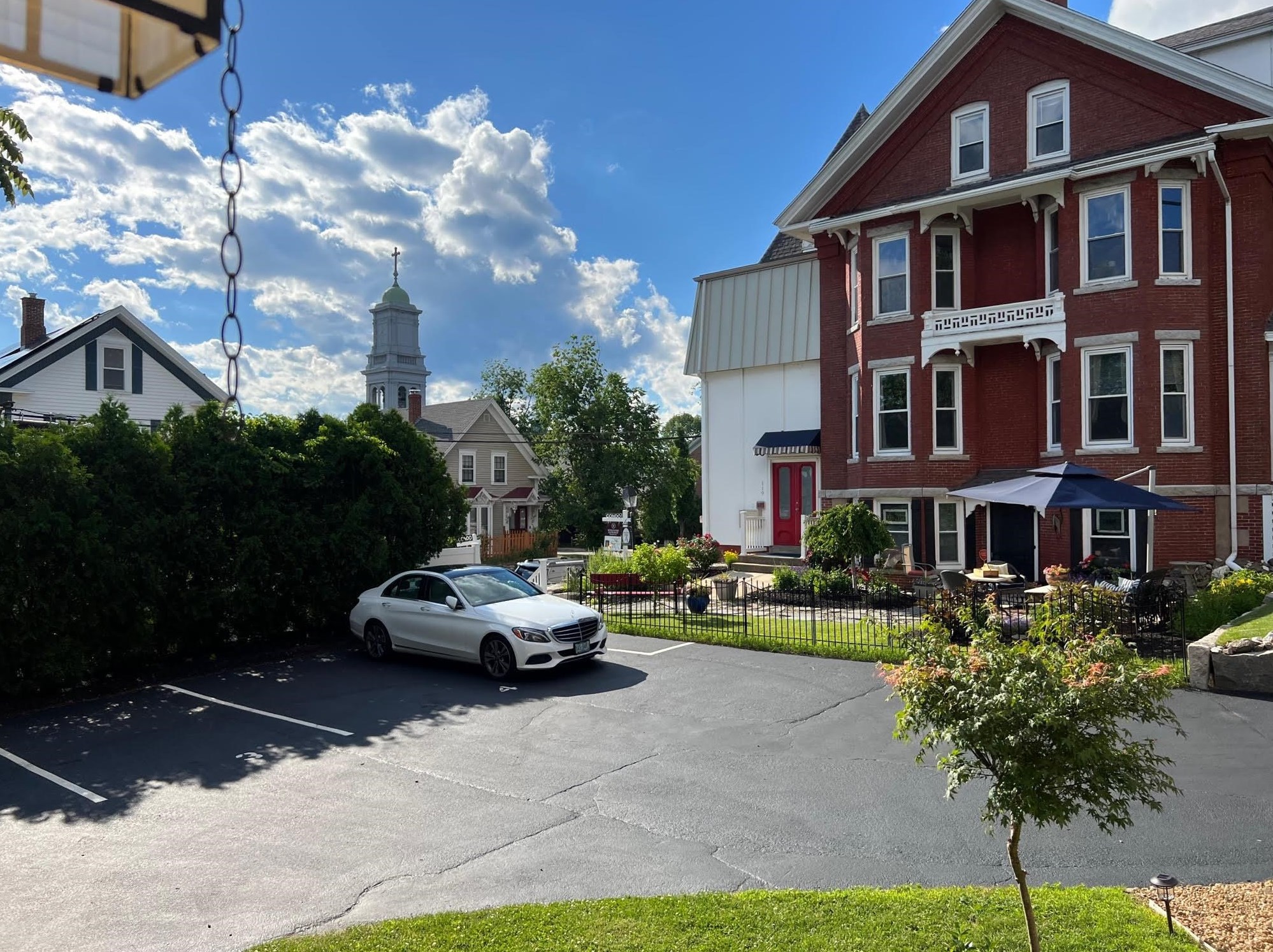 117-2 Walnut St, Manchester NH exterior