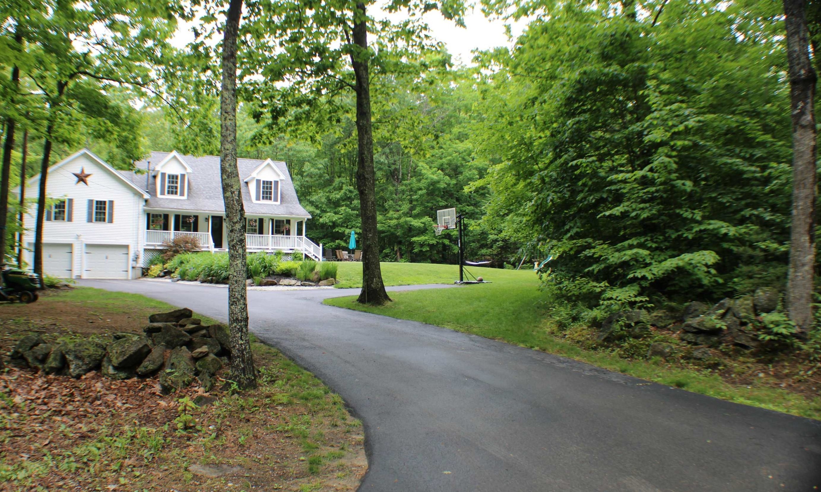 7 Tan Rd, Pittsfield NH  03263-3835 exterior