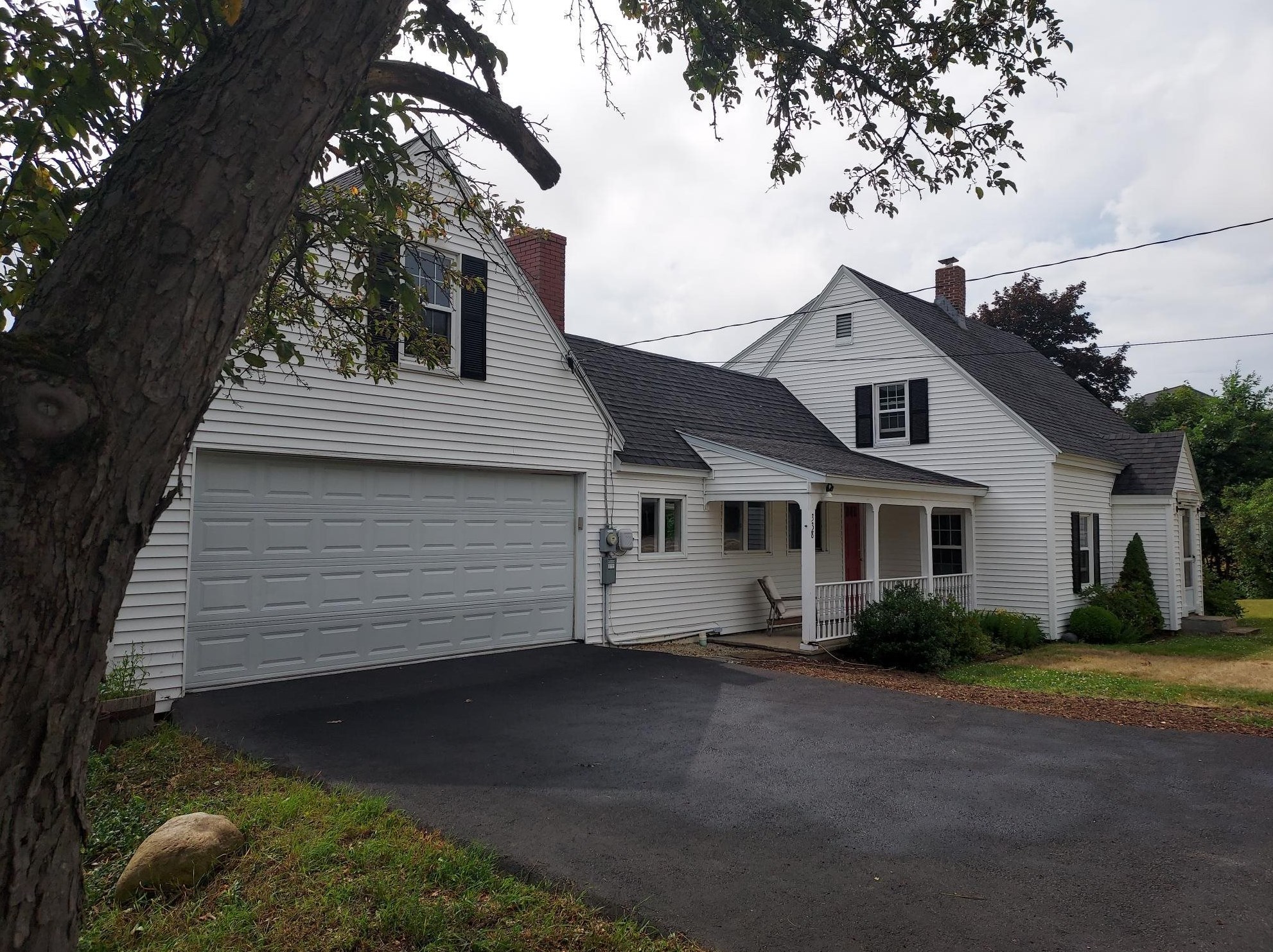 338 Bunker Hill Rd, Auburn, NH 03032