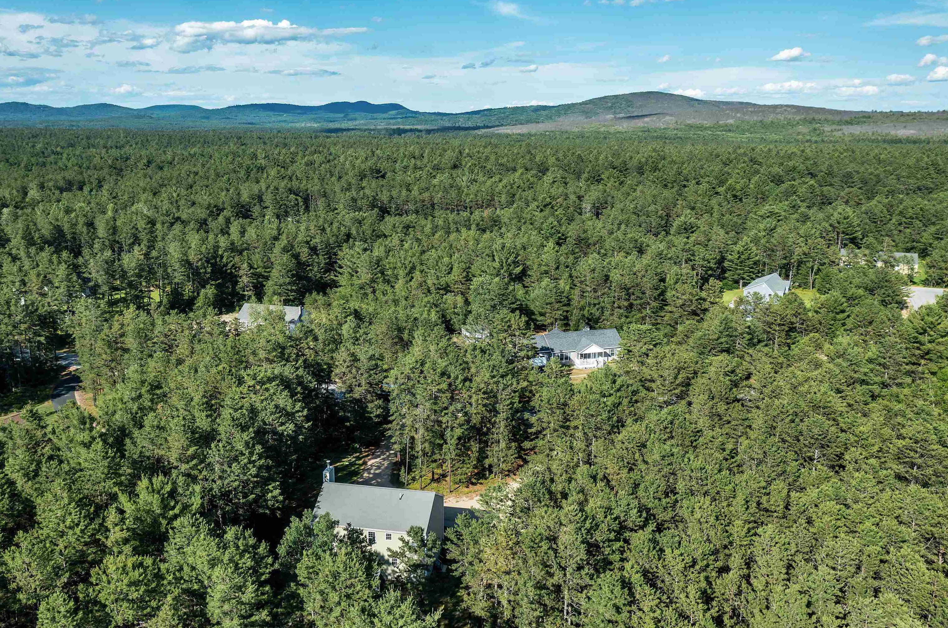 514 Silver Pine Ln, Tamworth NH  03886-4521 exterior