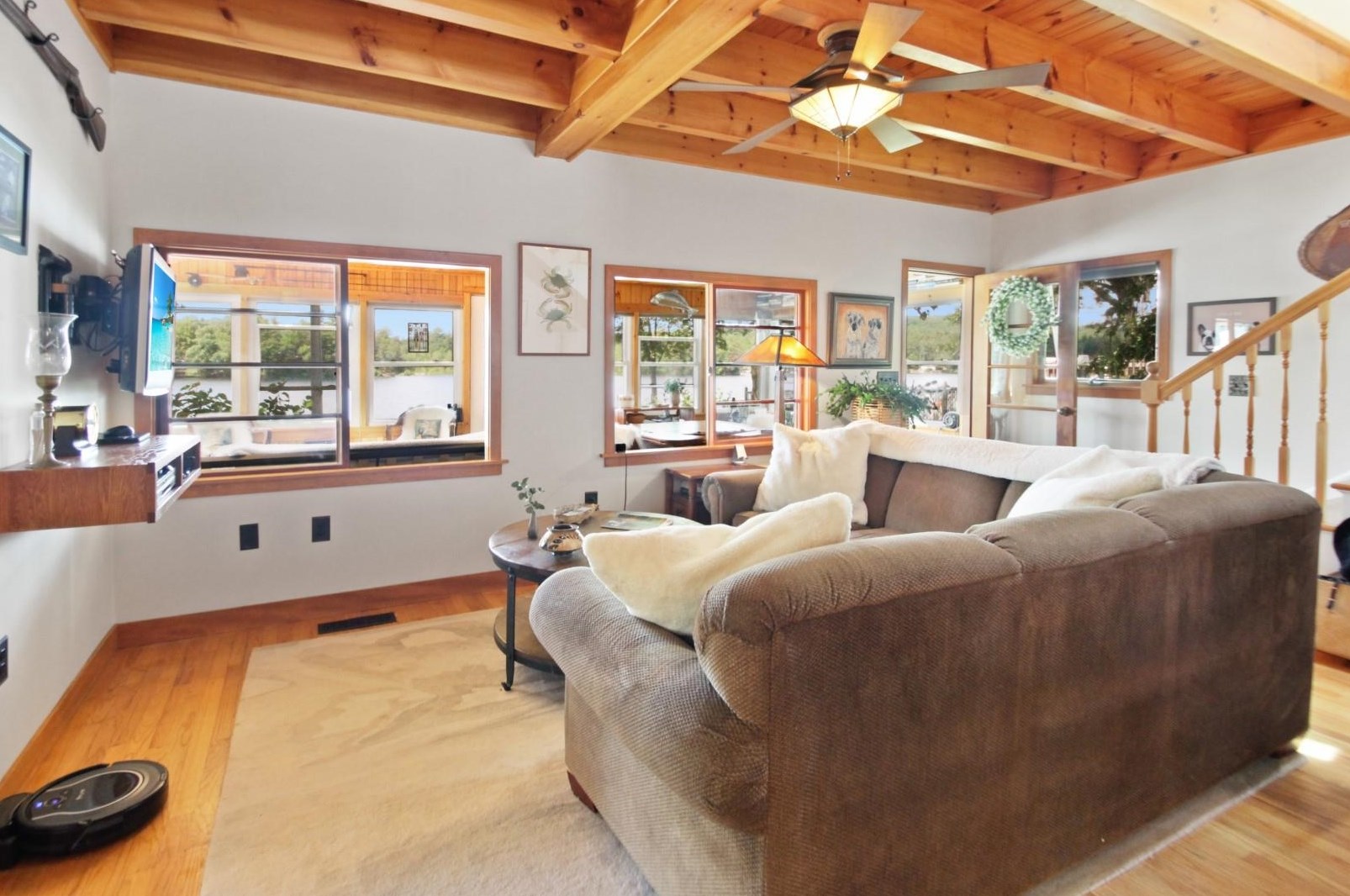 4 Jebb Rd, Merrimack NH 03054-2236 exterior