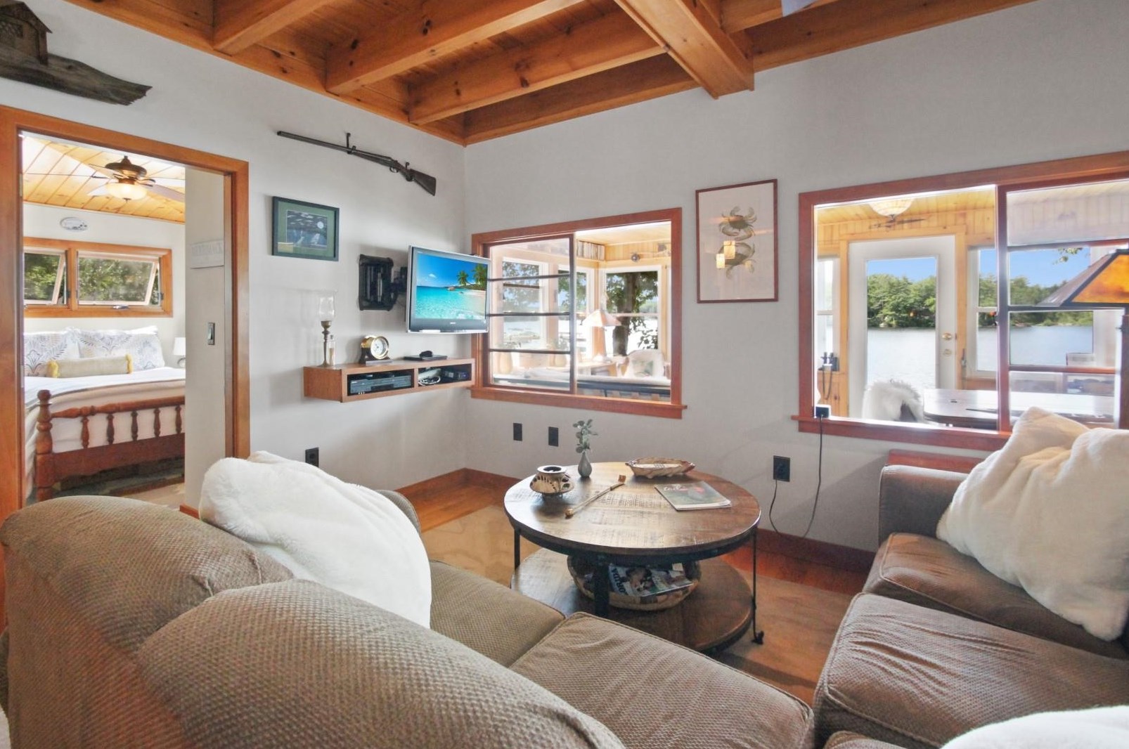 4 Jebb Rd, Merrimack NH 03054-2236 exterior