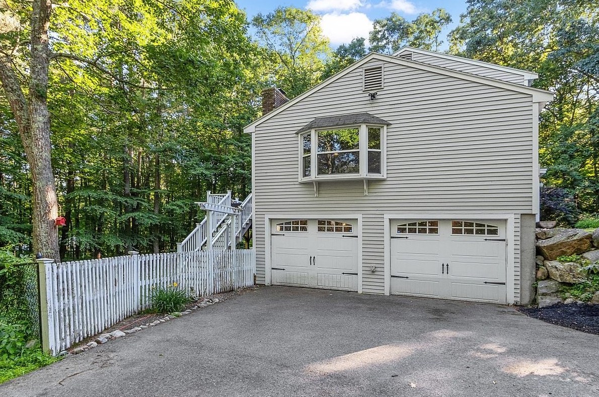6 Hutchins Path, Hampstead, NH 03841