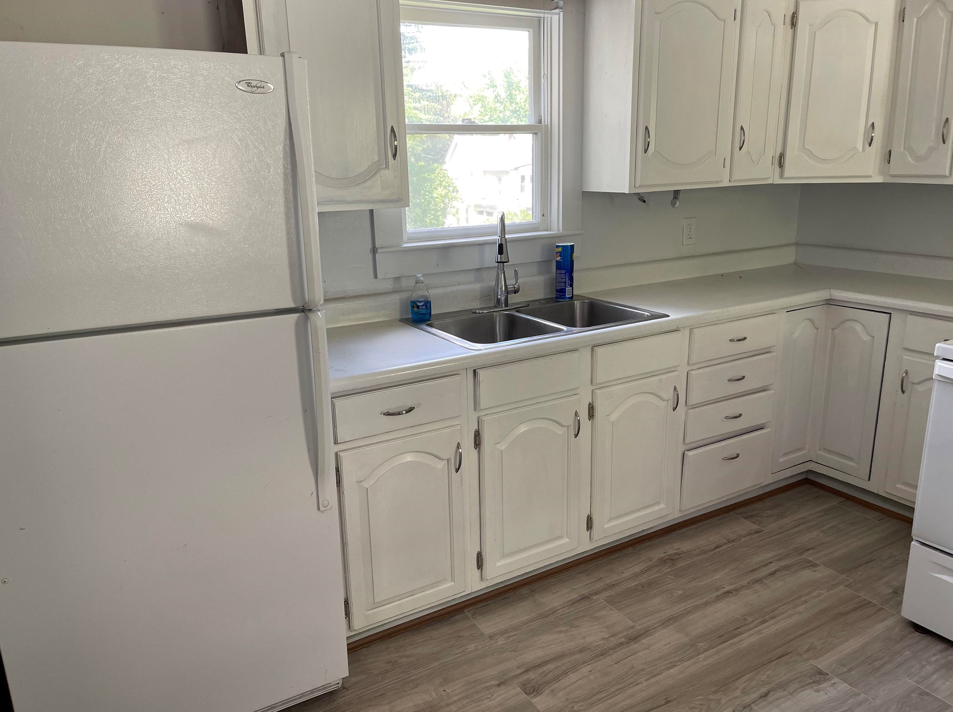 88 Clinton St, Laconia, NH 03246