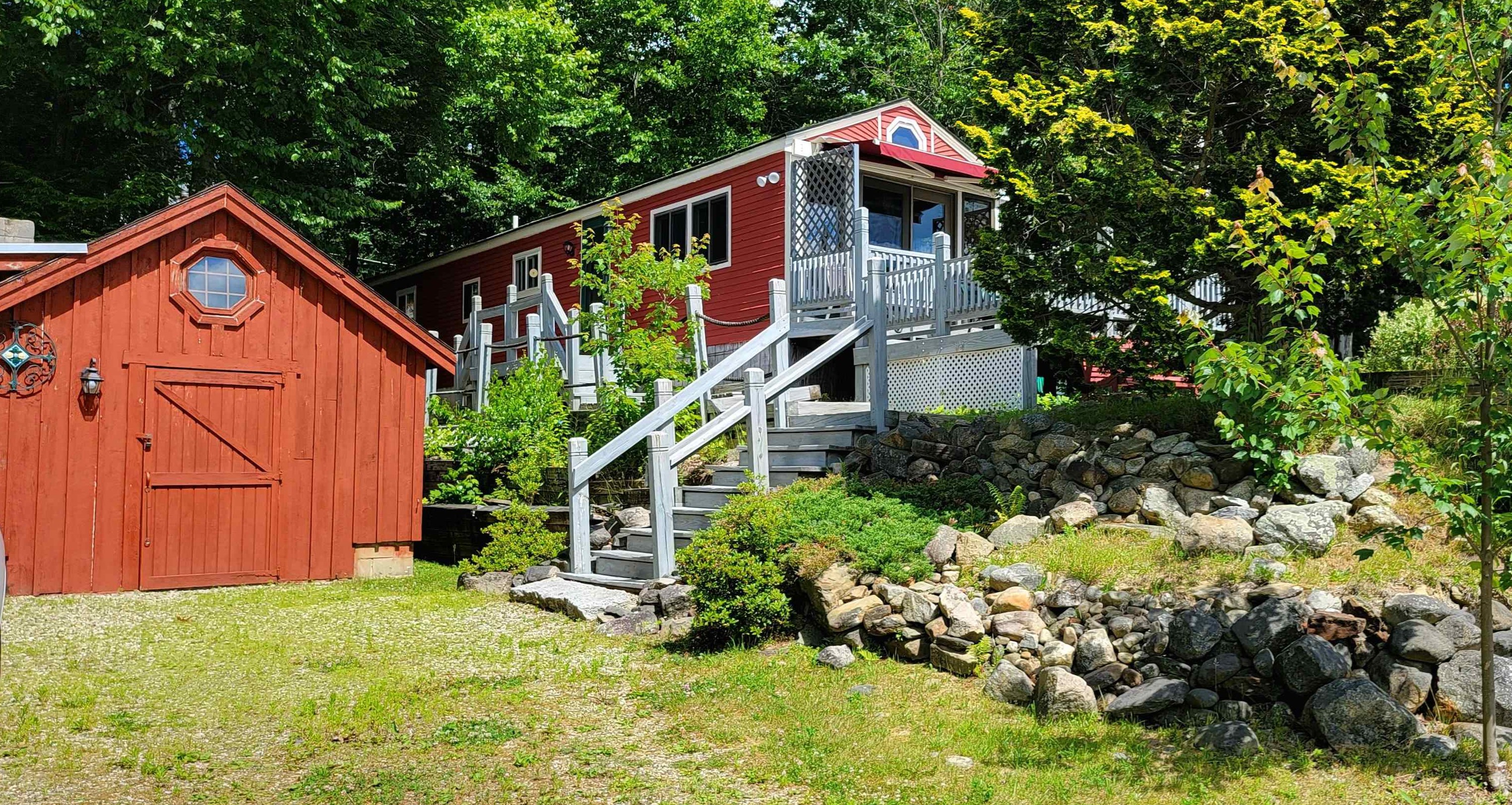 120 Lakeshore Dr, Northwood, NH 03261