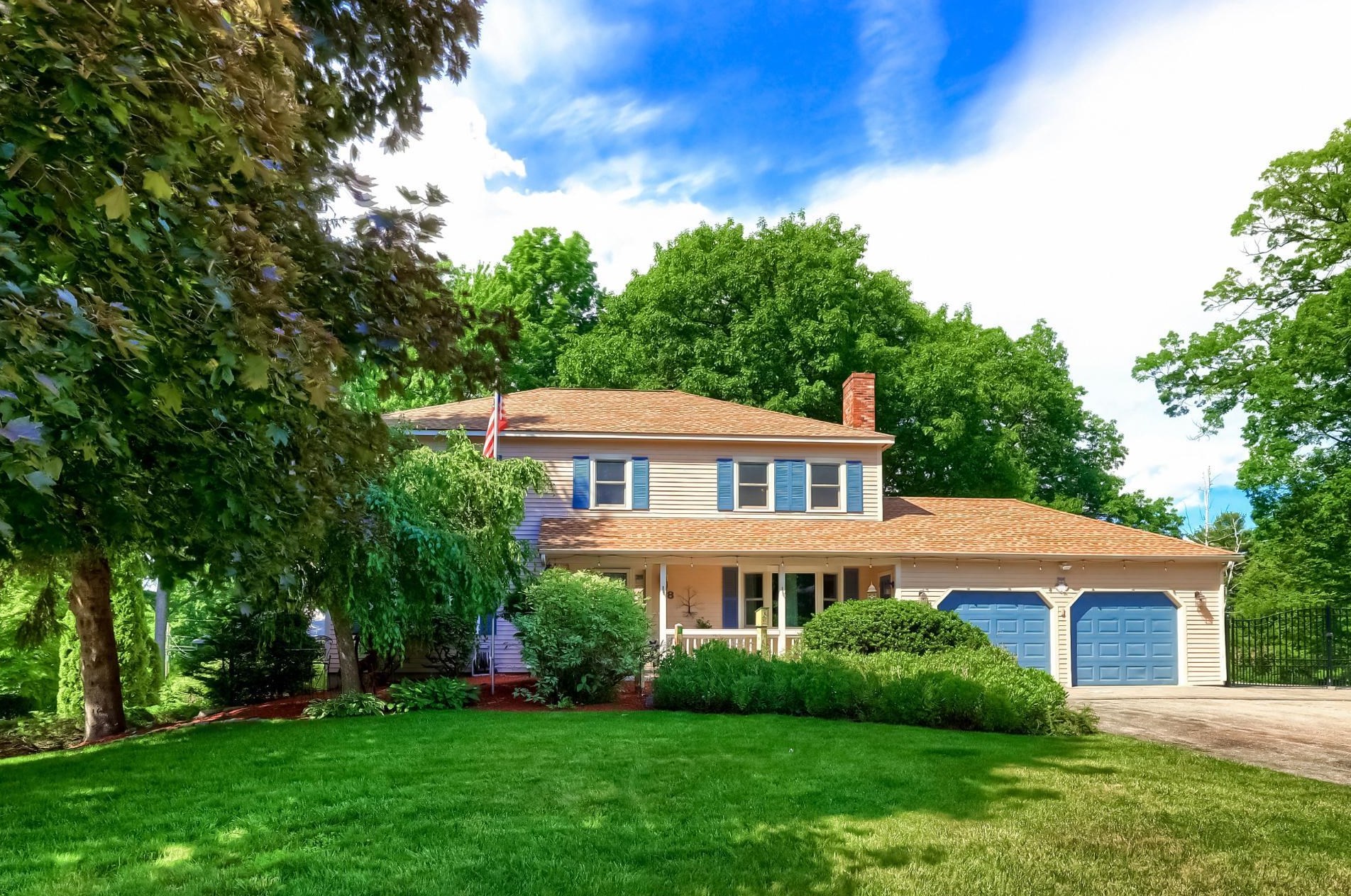 28 Decatur Dr, Nashua, NH 03062