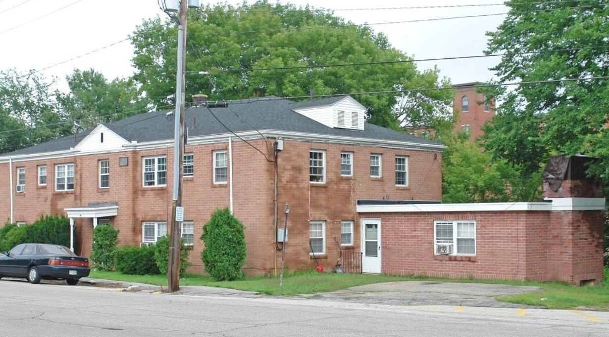 46 Main St, Somersworth, NH 03878