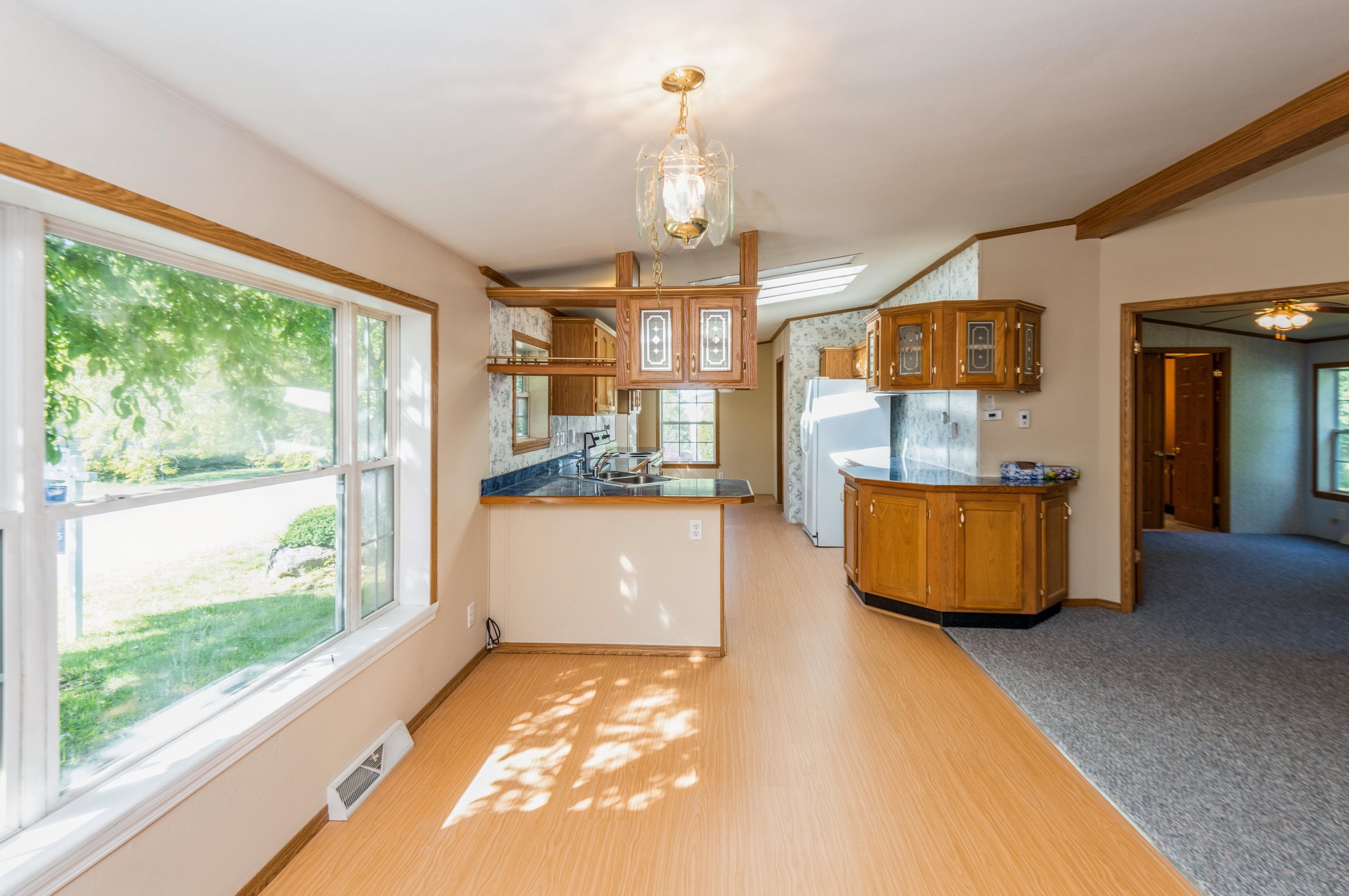 40 Great Brook Dr, Belmont, NH 03220