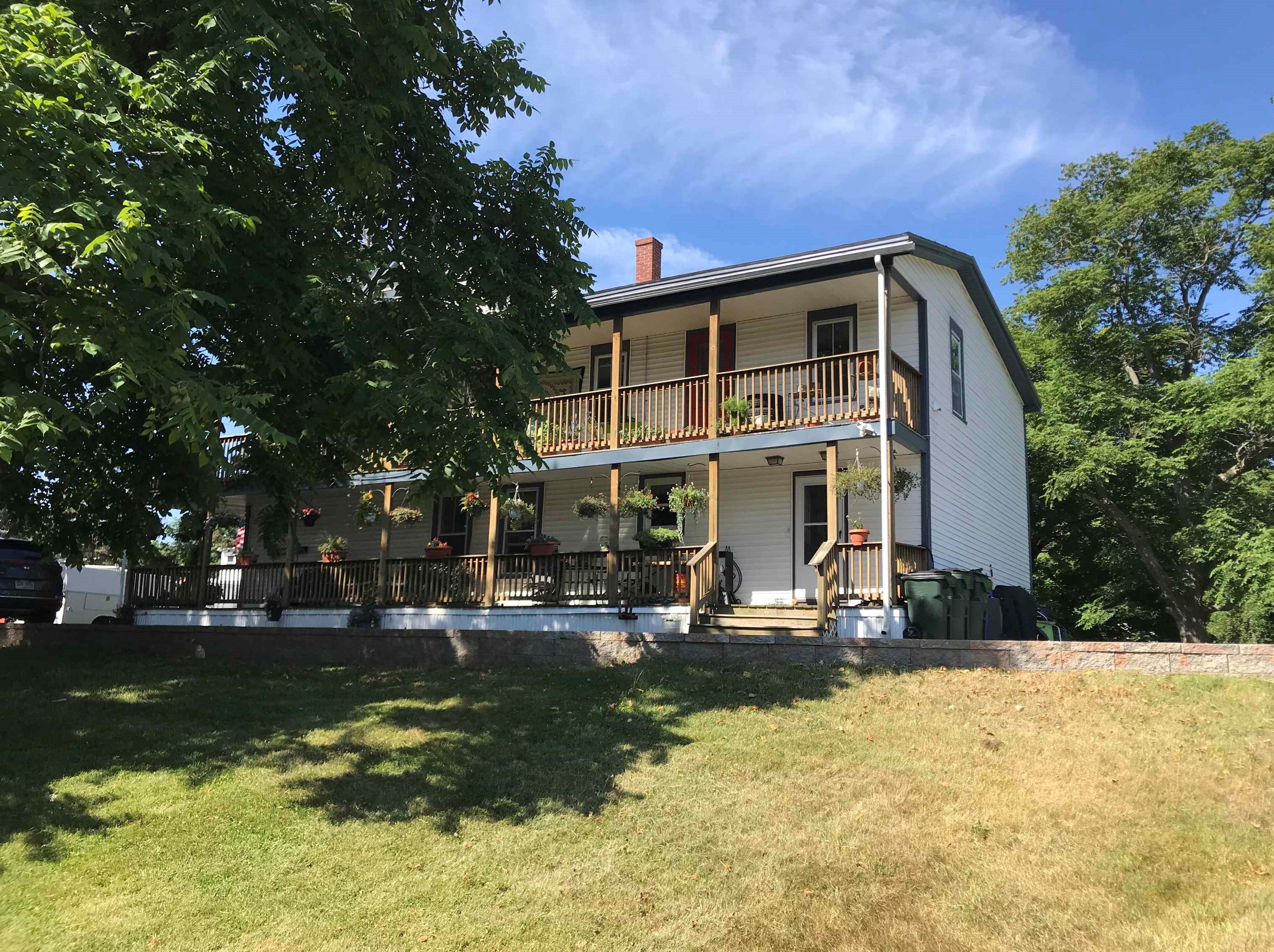 410 Candia Rd, Manchester NH  03109-4700 exterior