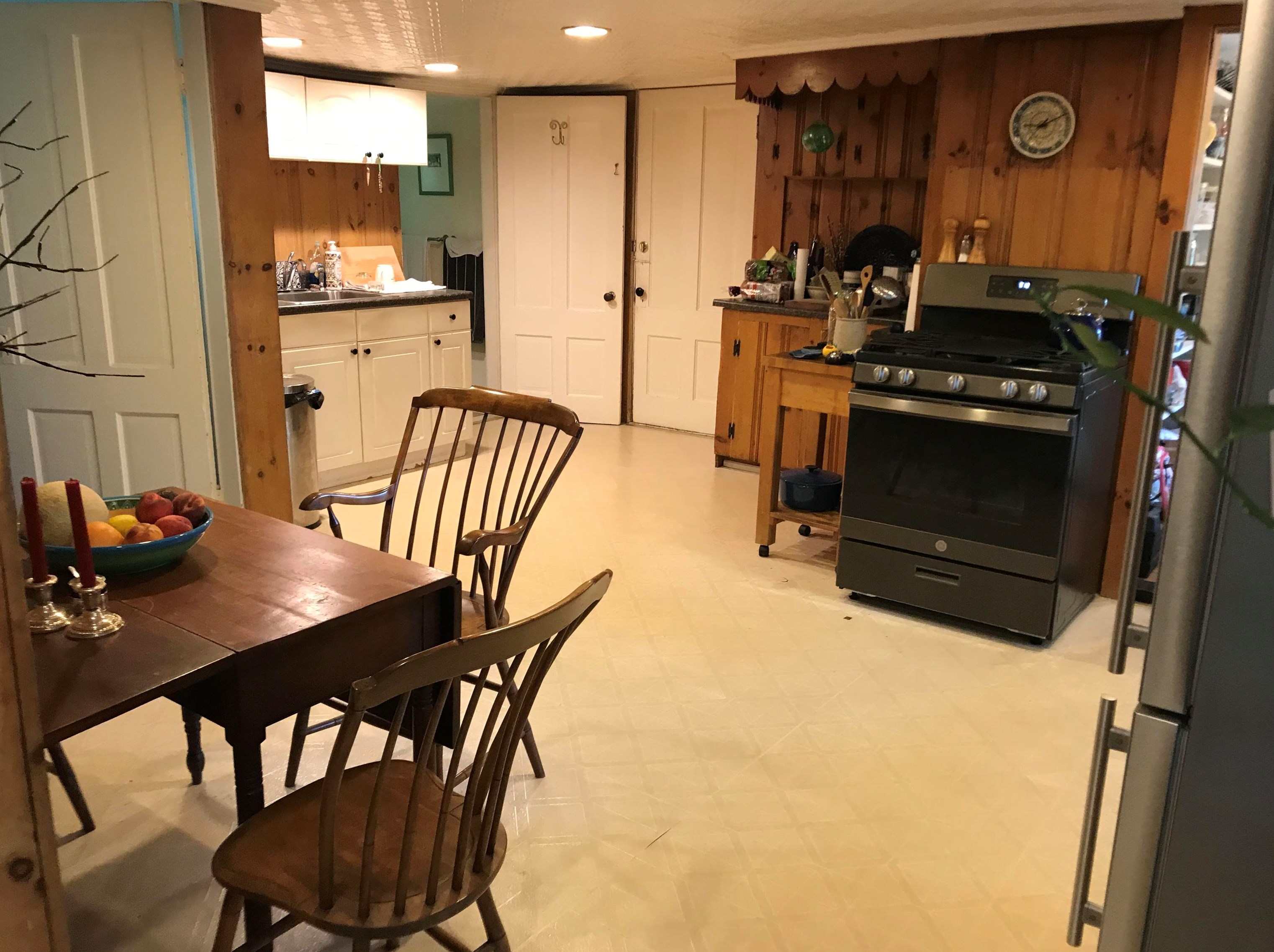 408 Candia Rd, Manchester NH 03109-5703 exterior