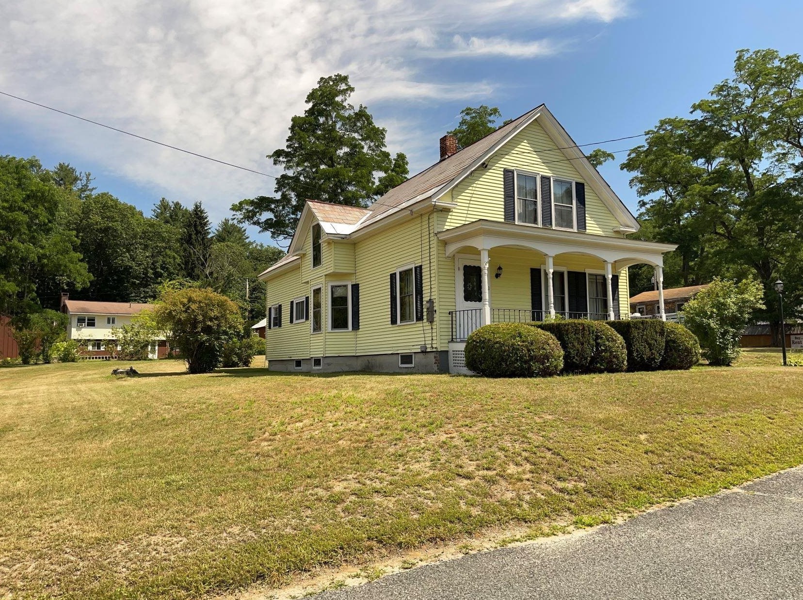 31 Pleasant St, Hinsdale, NH 03451