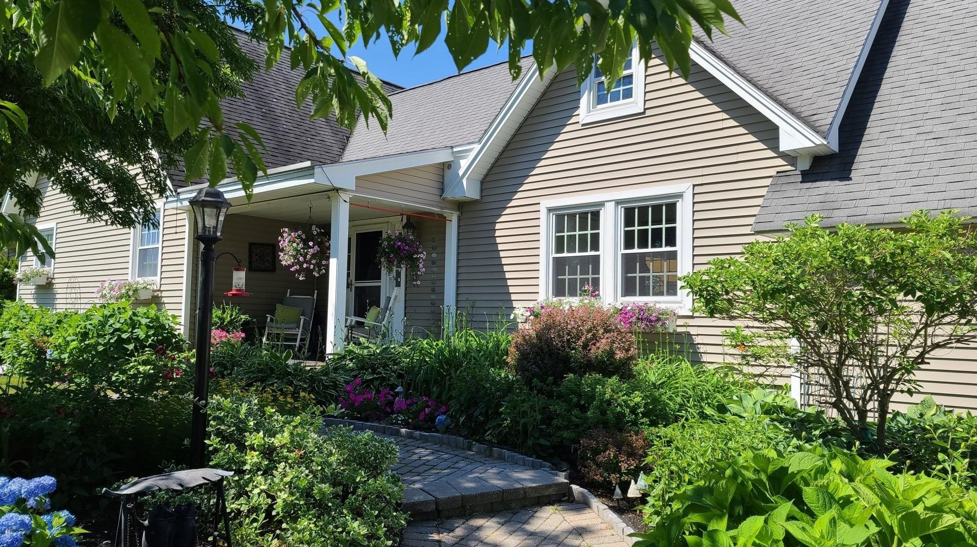 183 Spur Rd, Dover, NH 03820