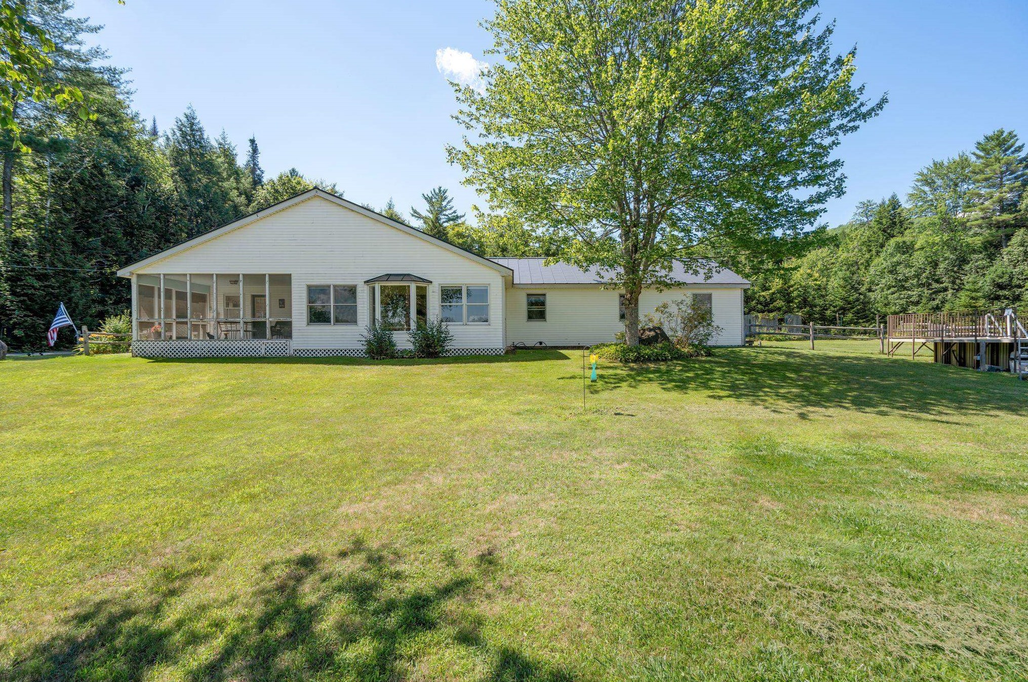 30 Mack Dr, Orford, NH 03777-4736