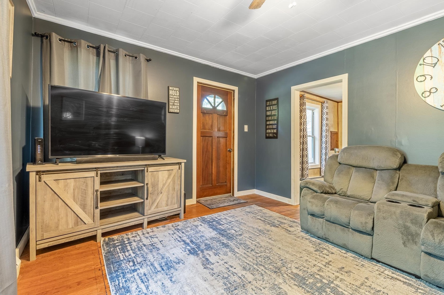 43 Lake St, Enfield, NH 03748