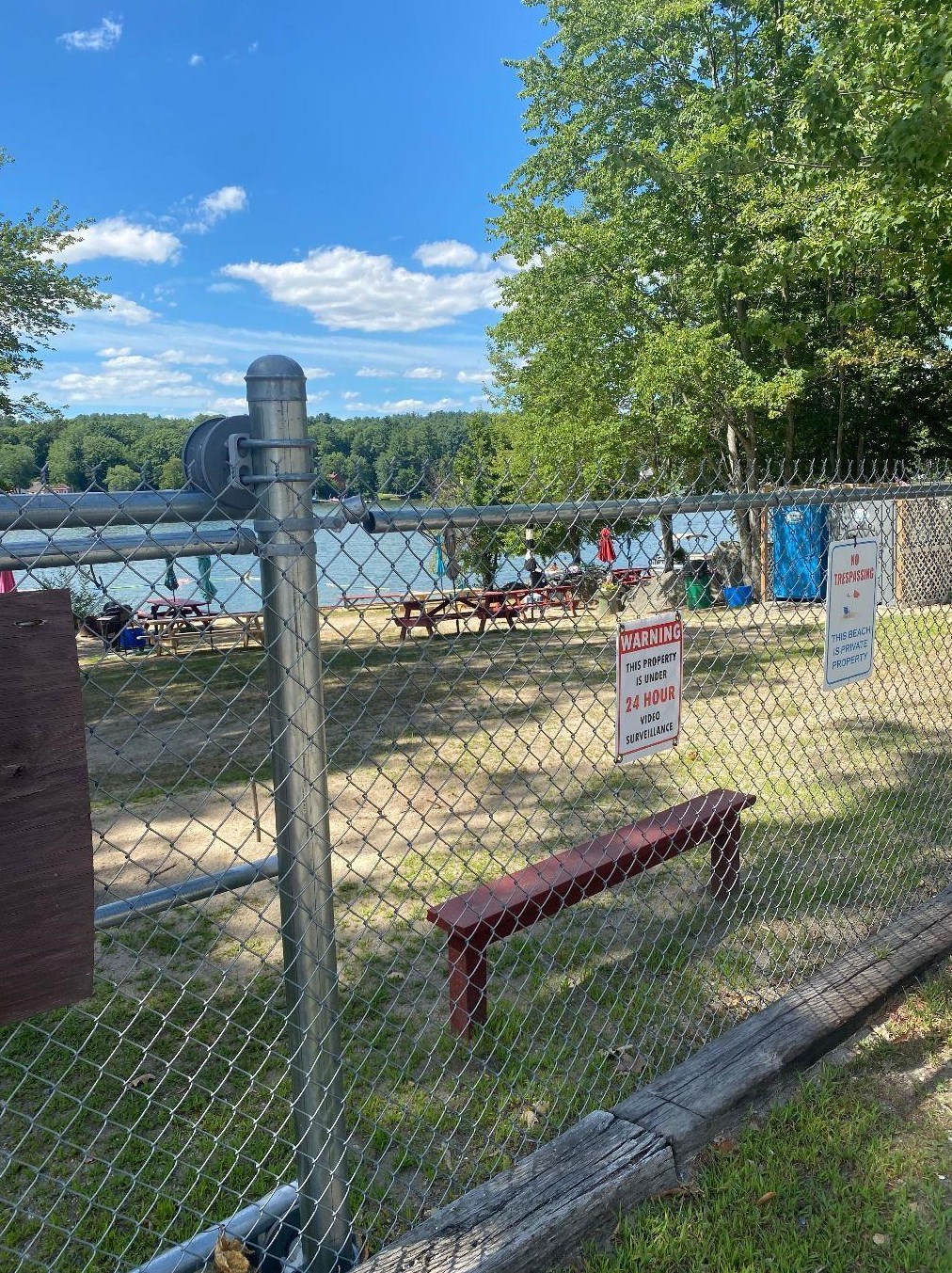 5 2 St, Dracut MA 01826-1002 exterior