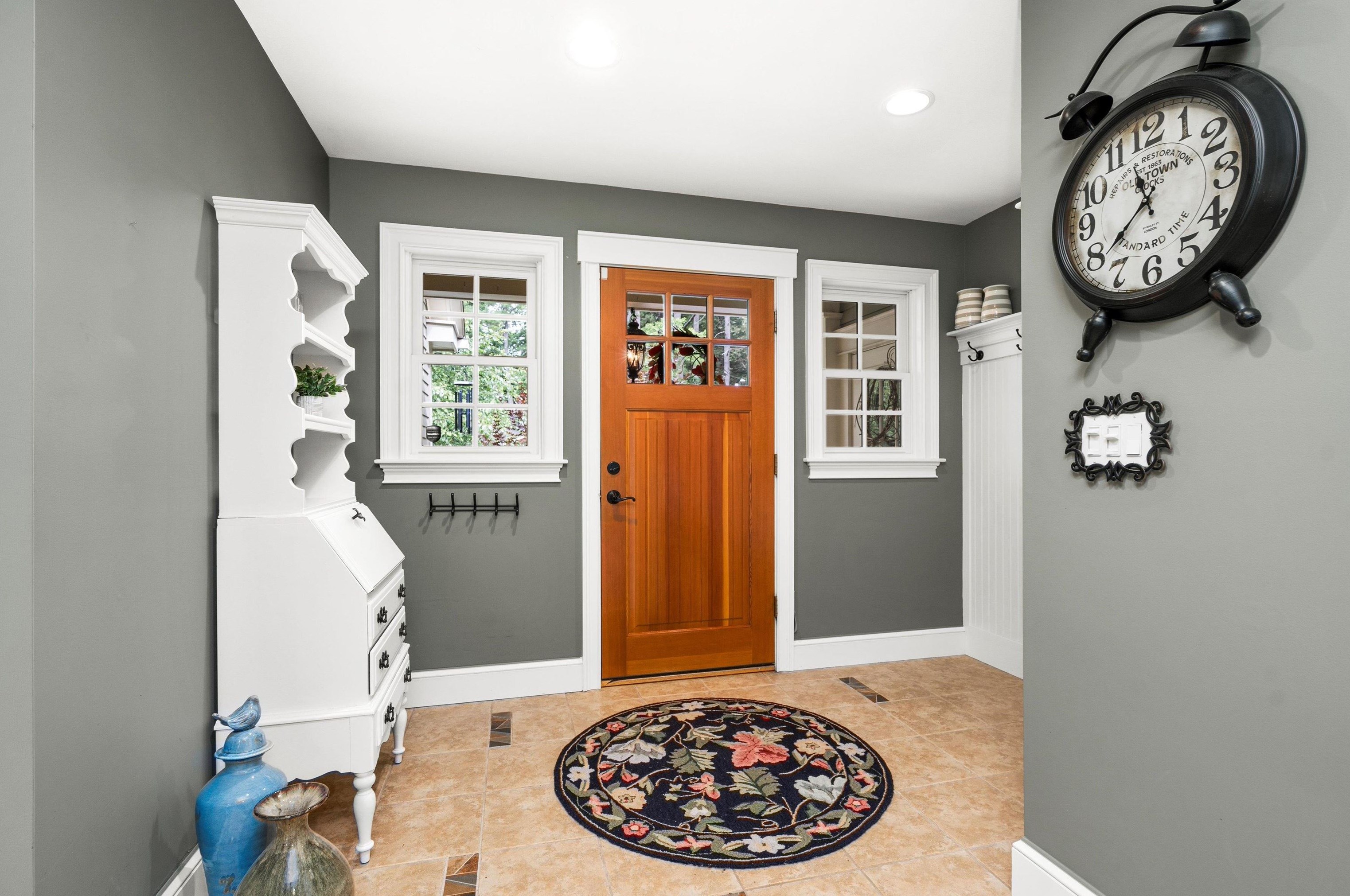 195 Heather St, Manchester NH 03104-2042 exterior