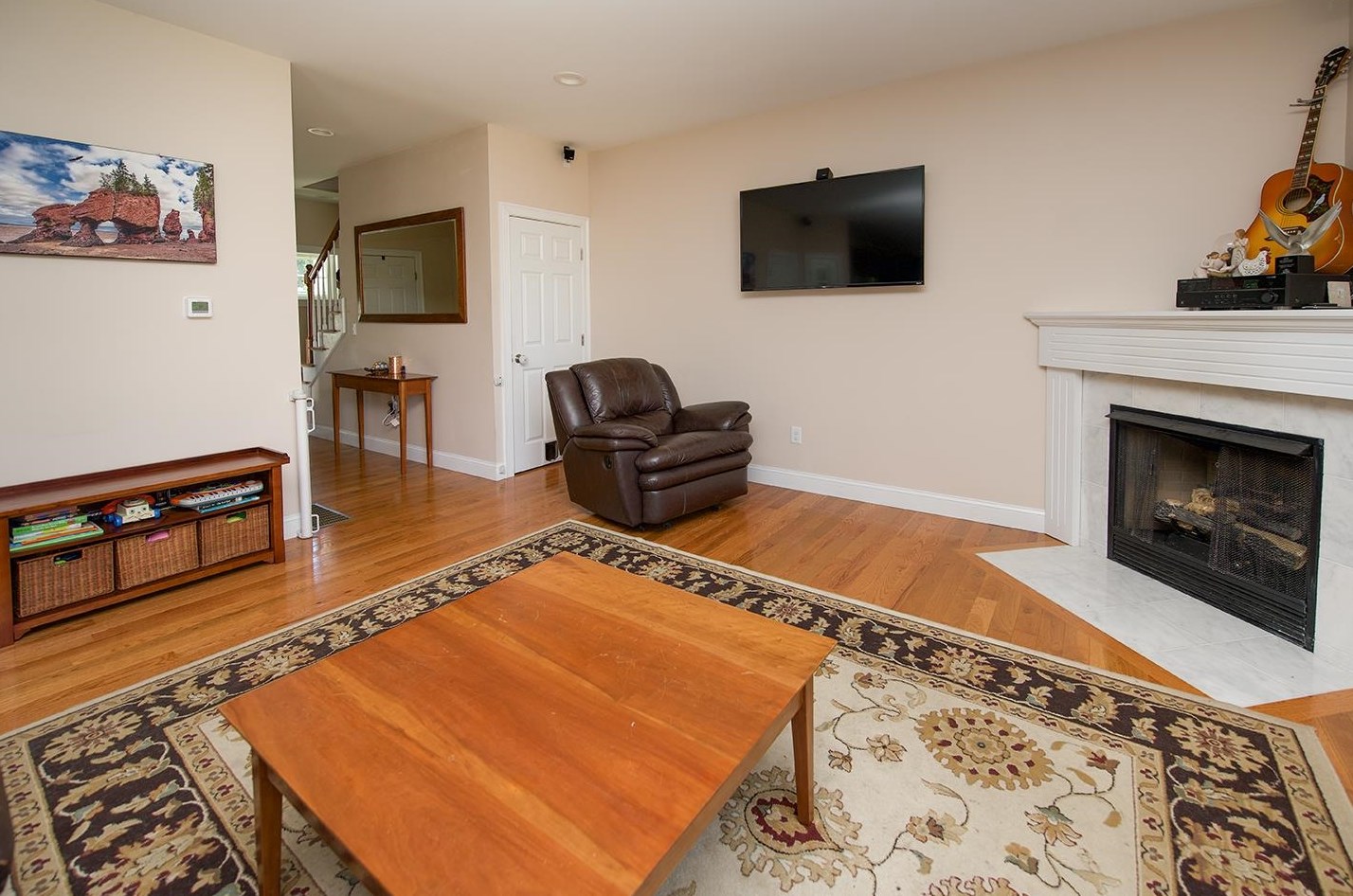 2 Beech Street Ext, Newmarket NH 03857-1502 exterior