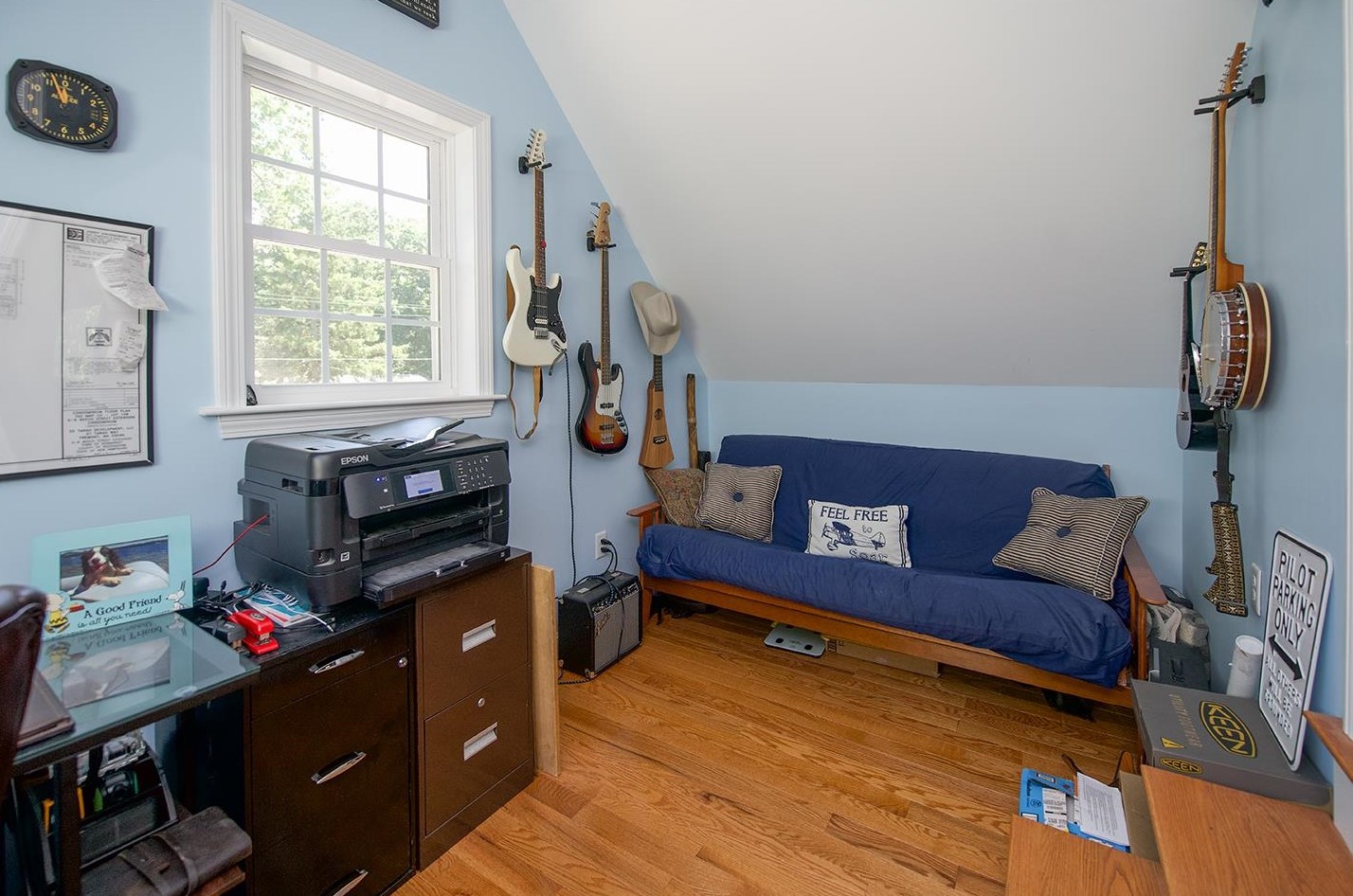 2 Beech Street Ext, Newmarket NH 03857-1502 exterior