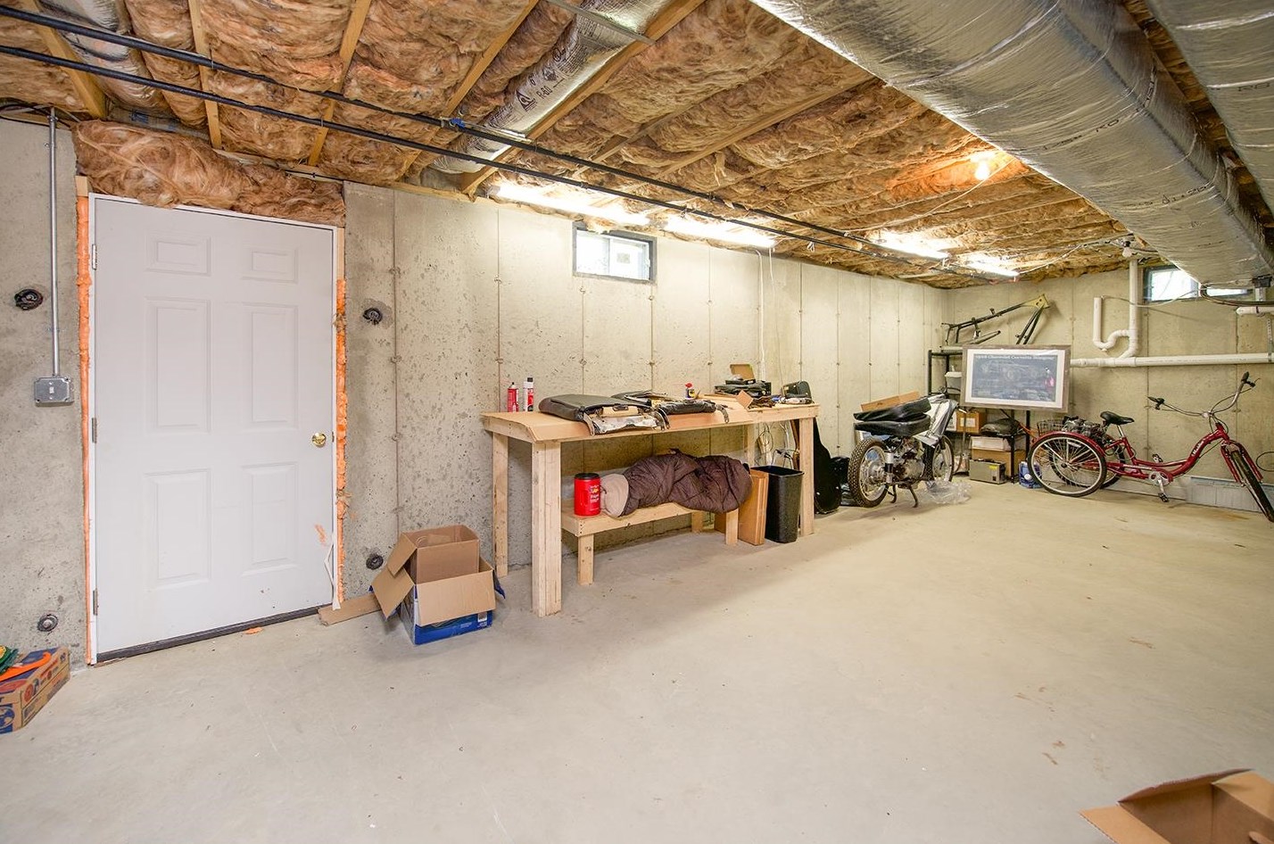 2 Beech Street Ext, Newmarket NH 03857-1502 exterior