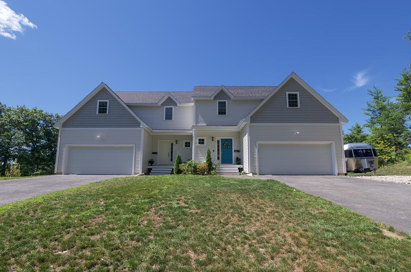 2 Beech Street Ext, Newmarket NH 03857-1502 exterior