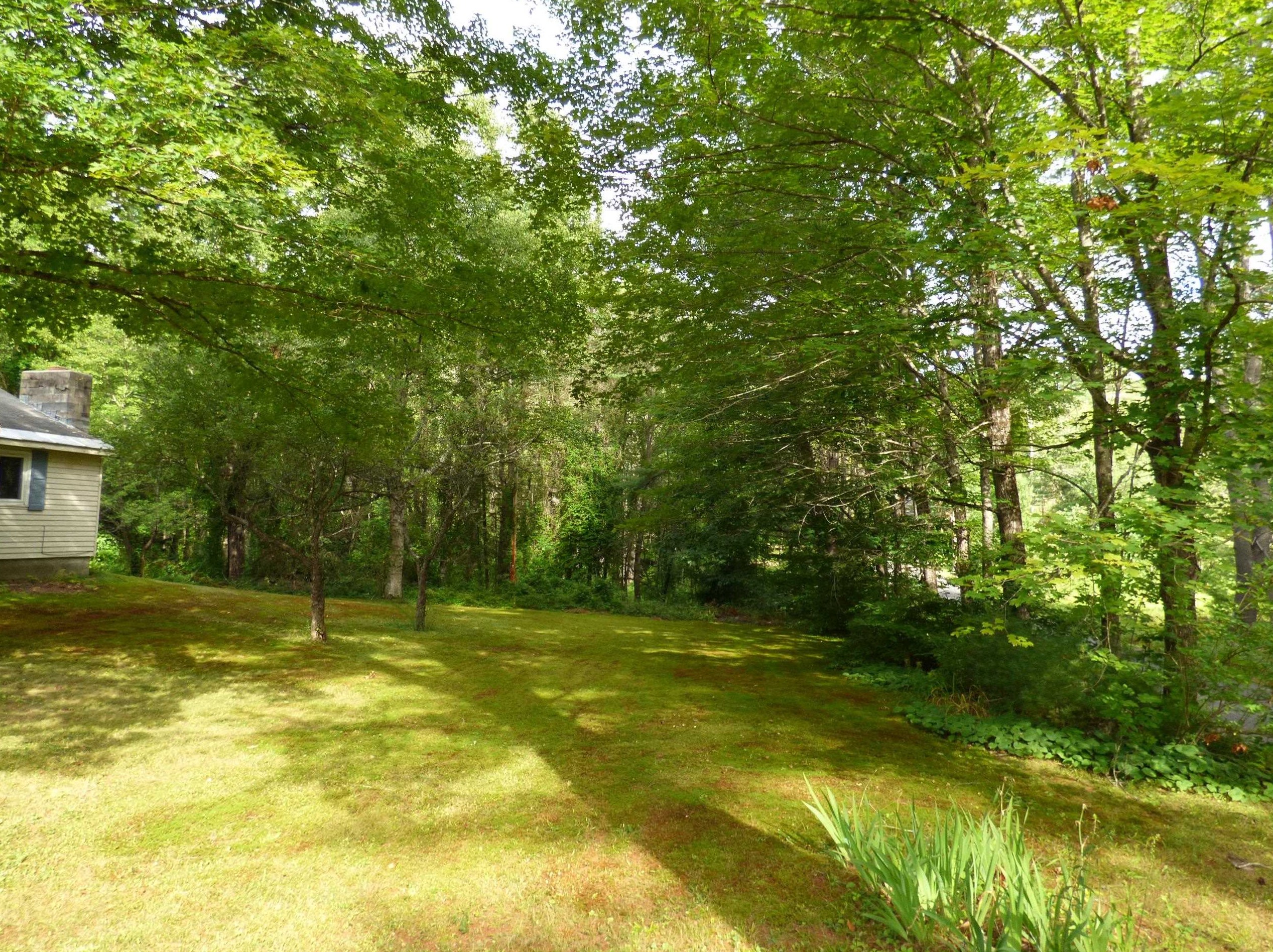 24 Chase Rd, Meredith, NH 03253-5002