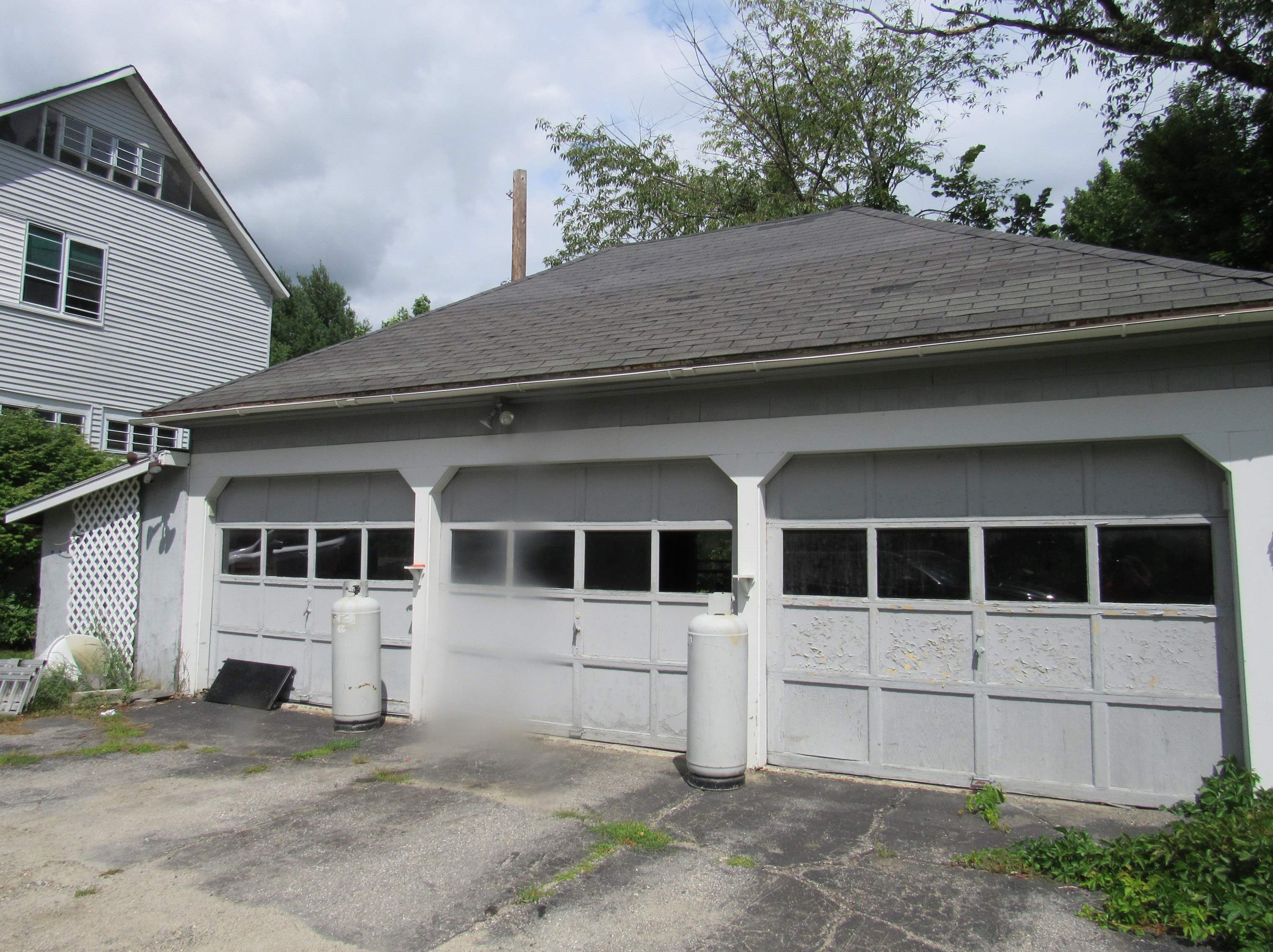 20 Androscoggin St, Shelburne, NH 03581-1204