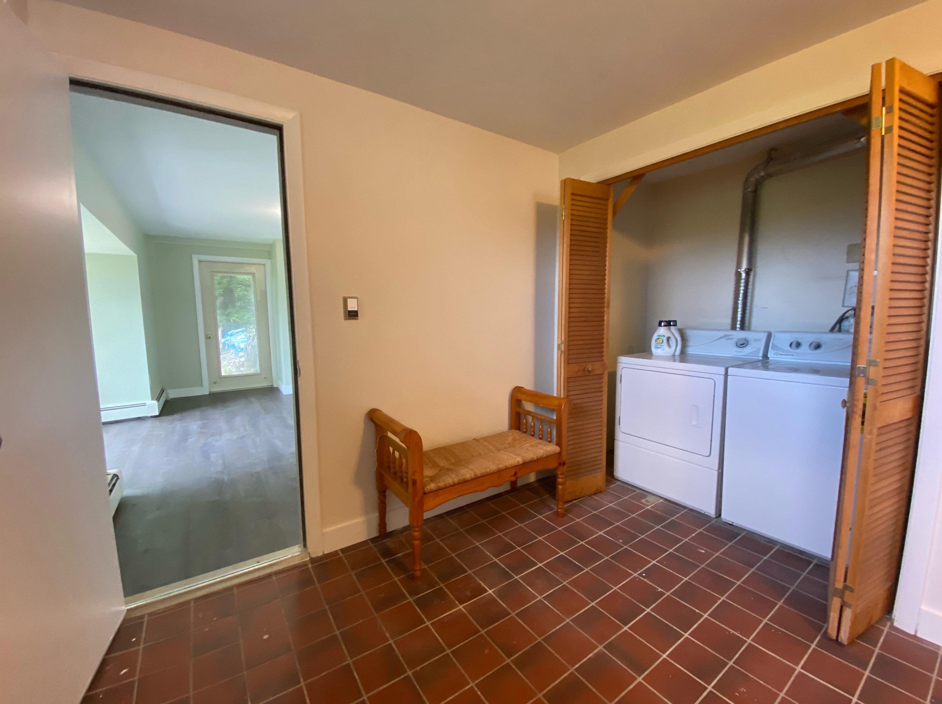 94 Oak Ridge Rd, Bridgewater NH  03264-1304 exterior