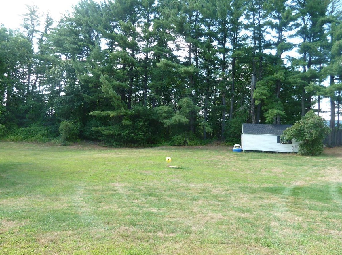 570 Pembroke St, Allenstown, NH 03275