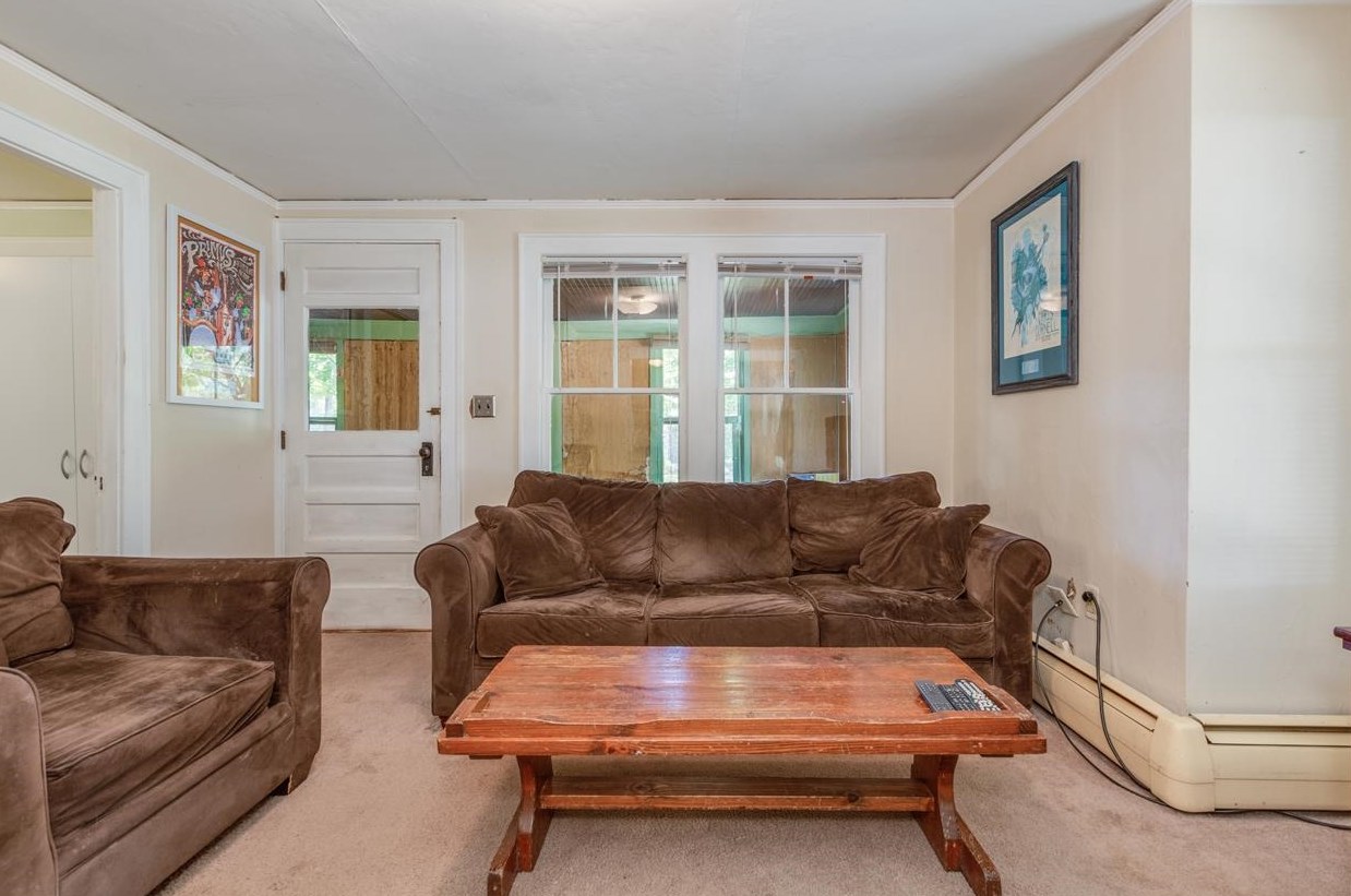 63 Hobart St, Concord, NH 03303