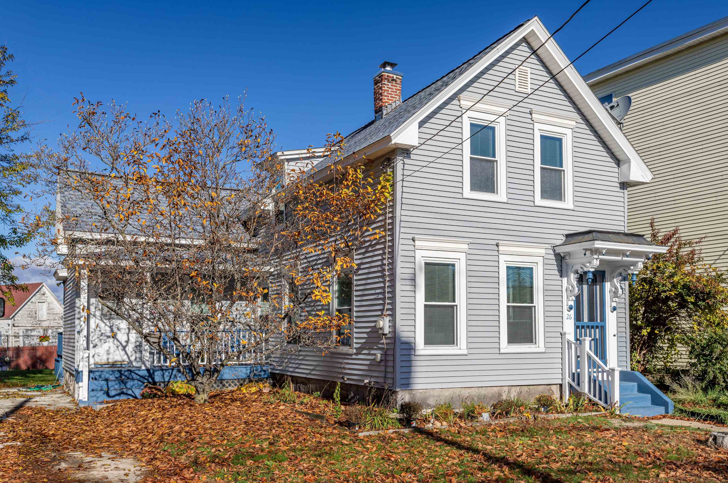 26 Brown Ave, Manchester, NH 03101-2805