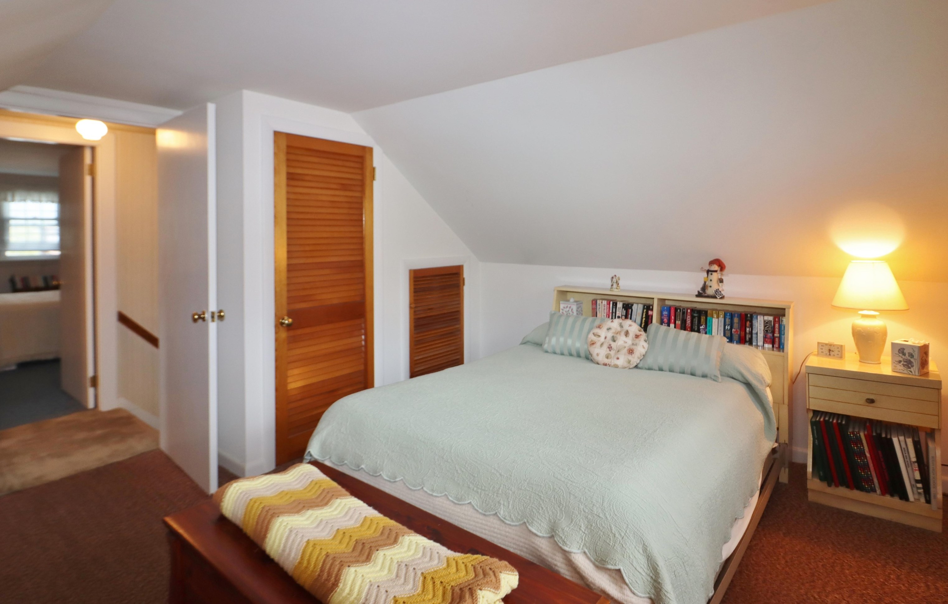 8 Jordan Ave, Berlin NH  03570-2604 exterior