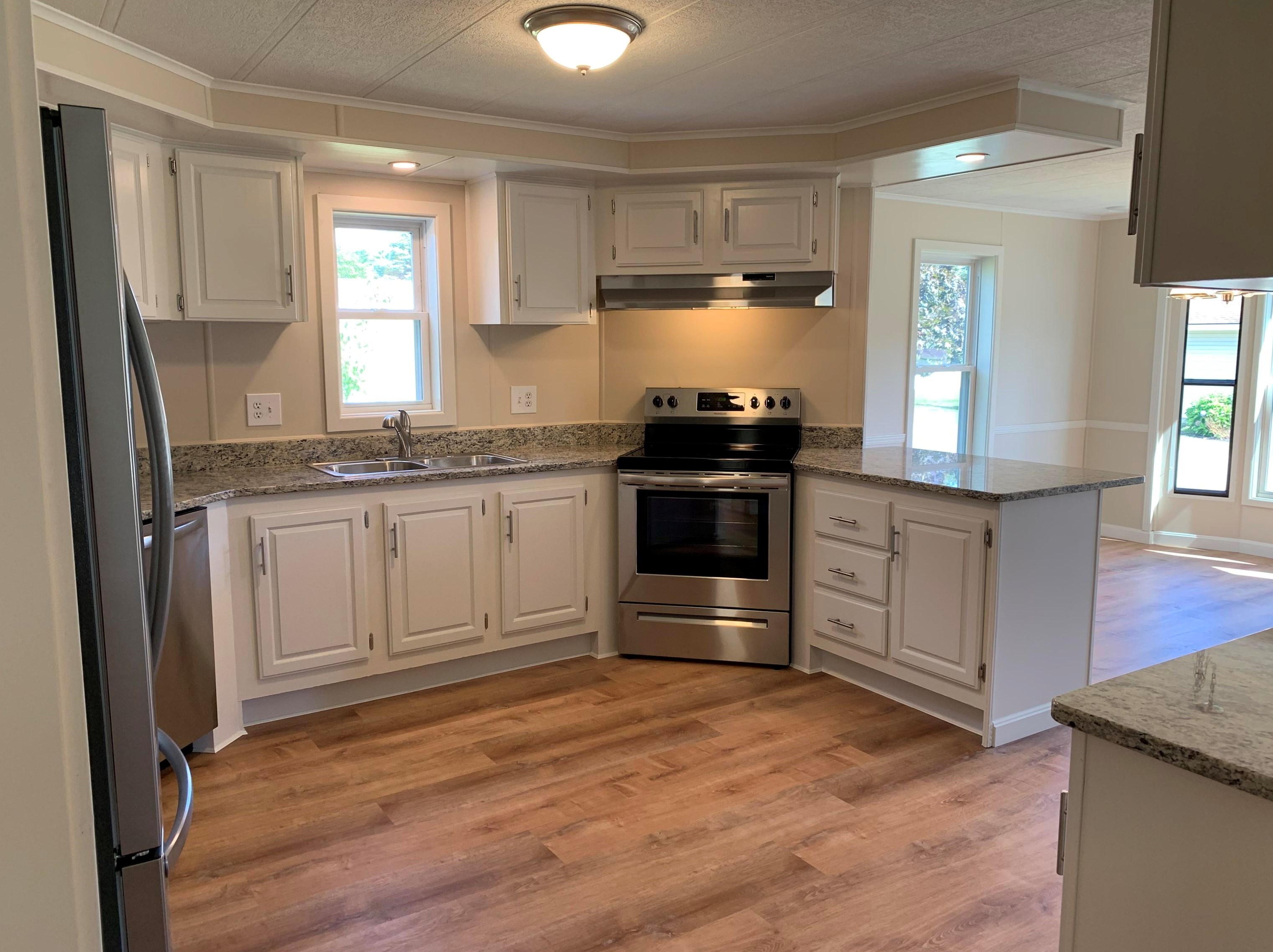 14 Tamarack Ln, Rochester, NH 03867-5160