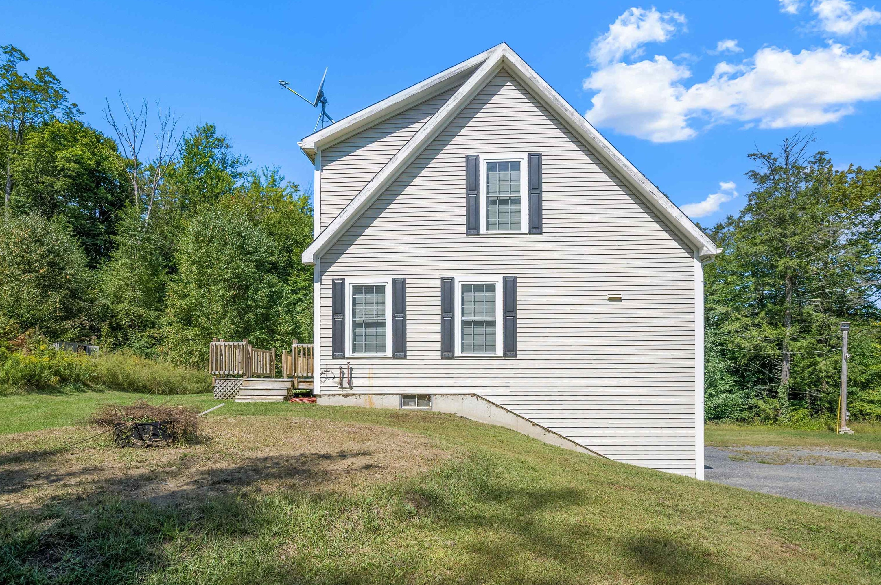 767 Charlestown Rd, Acworth, NH 03601
