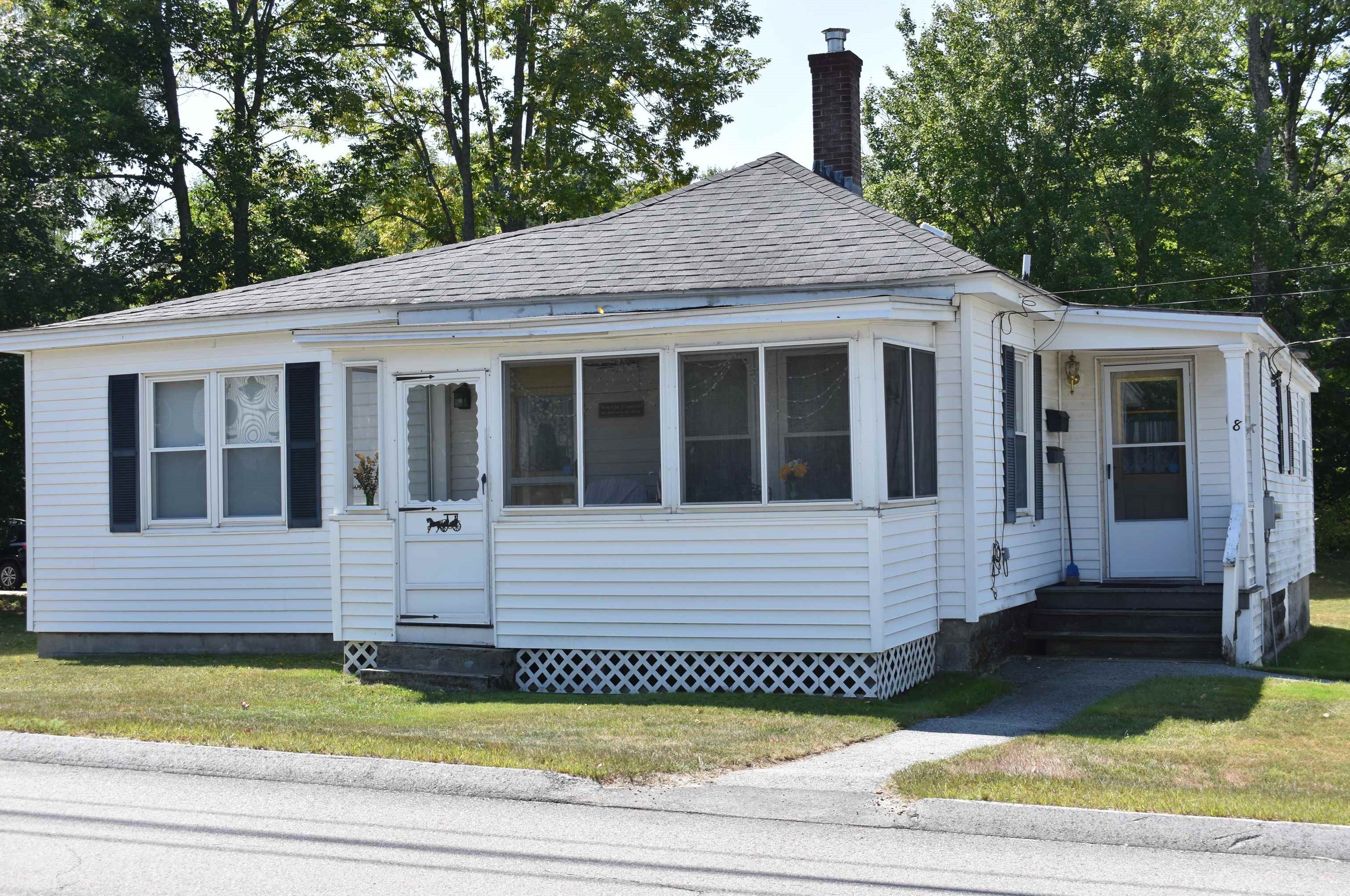 8 Cross St, Jaffrey, NH 03452-5711
