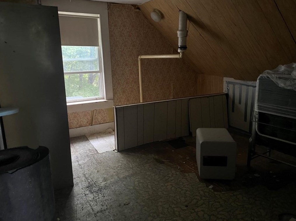 761 Western Ave, Berlin NH  03570-1014 exterior