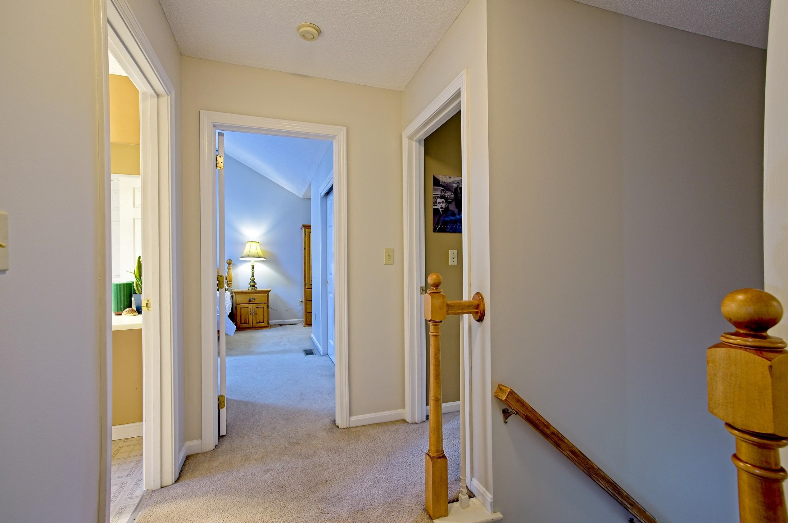 6 Waterview Cir, Hudson NH 03052-8046 exterior