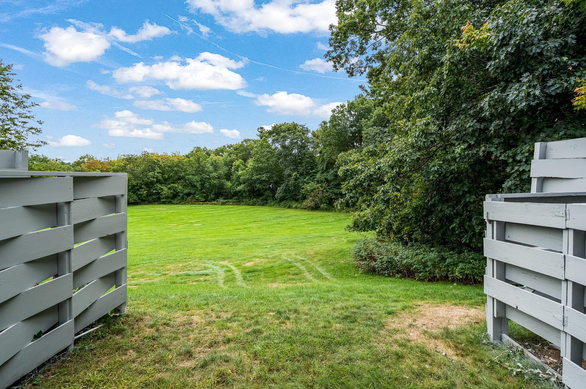 14 Boulder Way, Merrimack NH 03054-6601 exterior