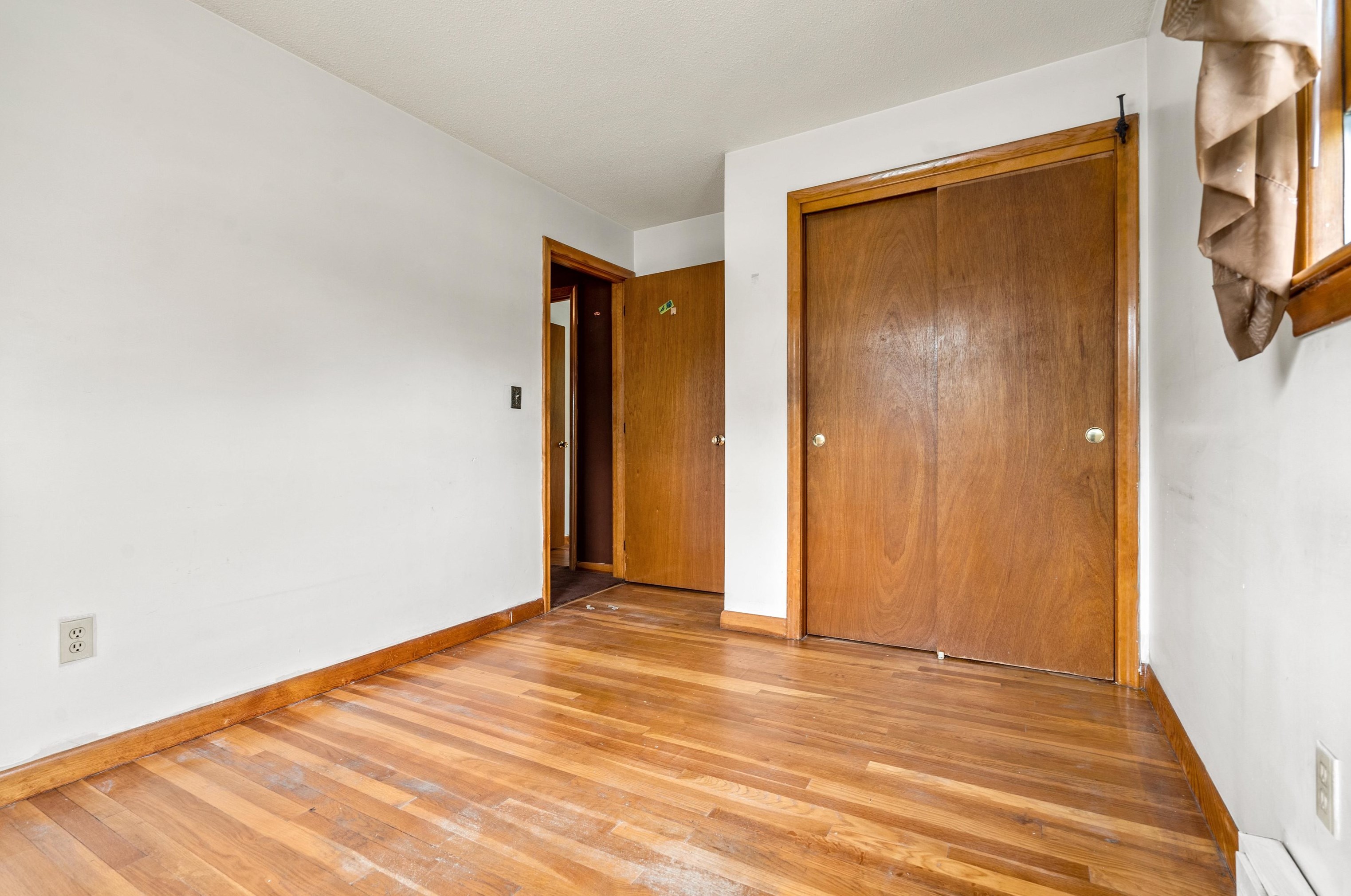 115 Lakeside Dr, Manchester NH 03104-5801 exterior