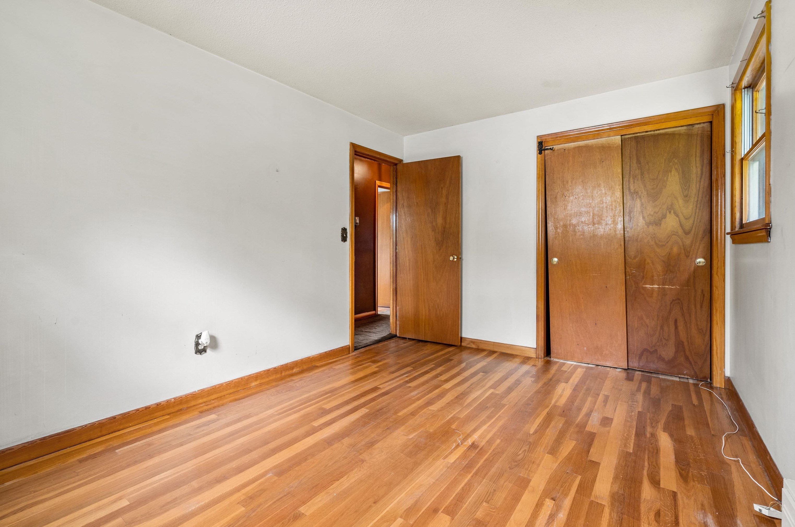 115 Lakeside Dr, Manchester NH 03104-5801 exterior